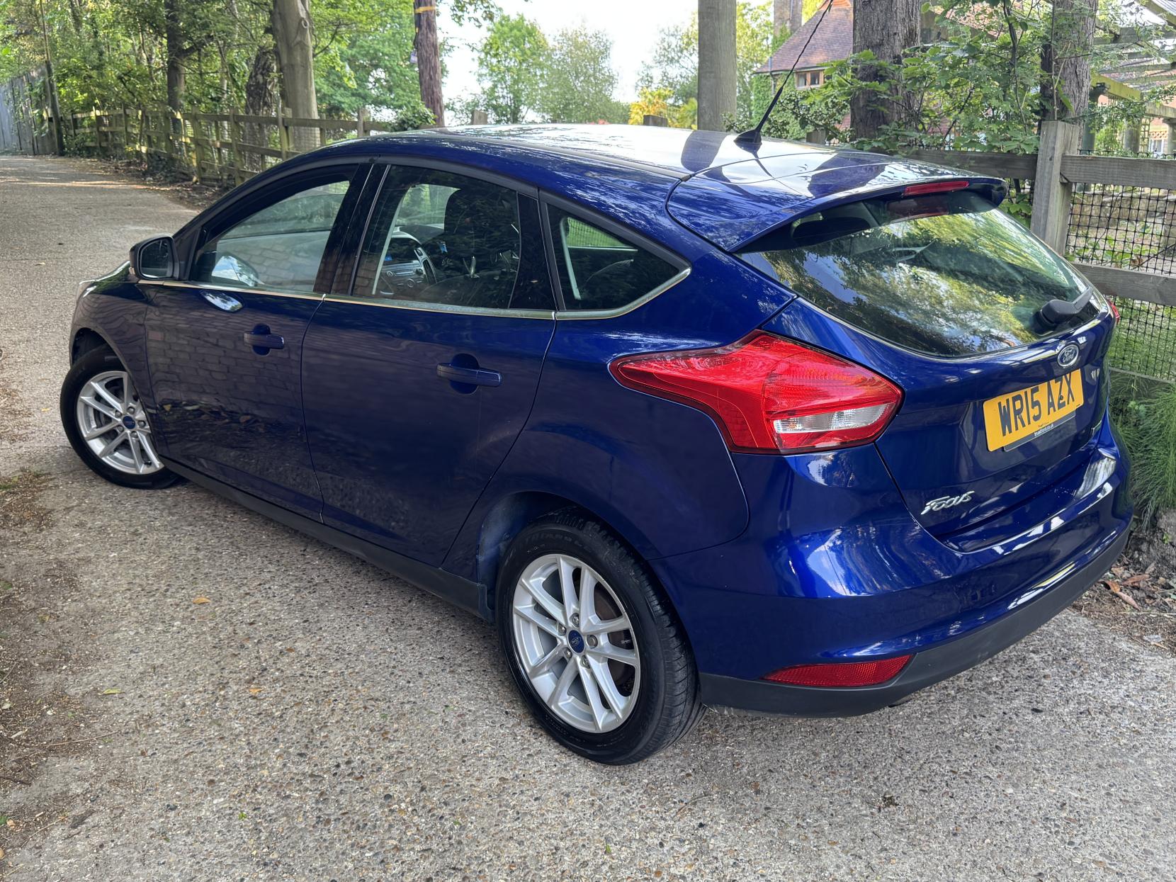 Ford Focus 1.0T EcoBoost Zetec Hatchback 5dr Petrol Manual Euro 6 (s/s) (125 ps)