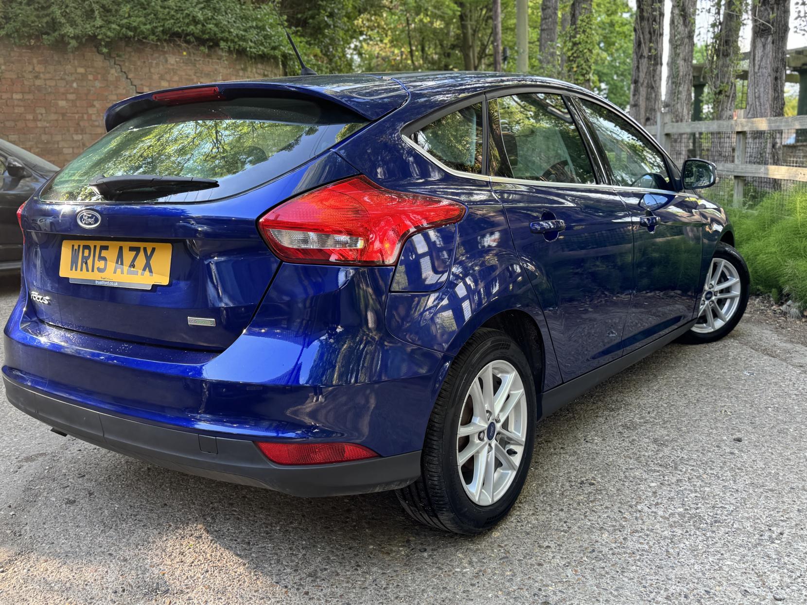 Ford Focus 1.0T EcoBoost Zetec Hatchback 5dr Petrol Manual Euro 6 (s/s) (125 ps)