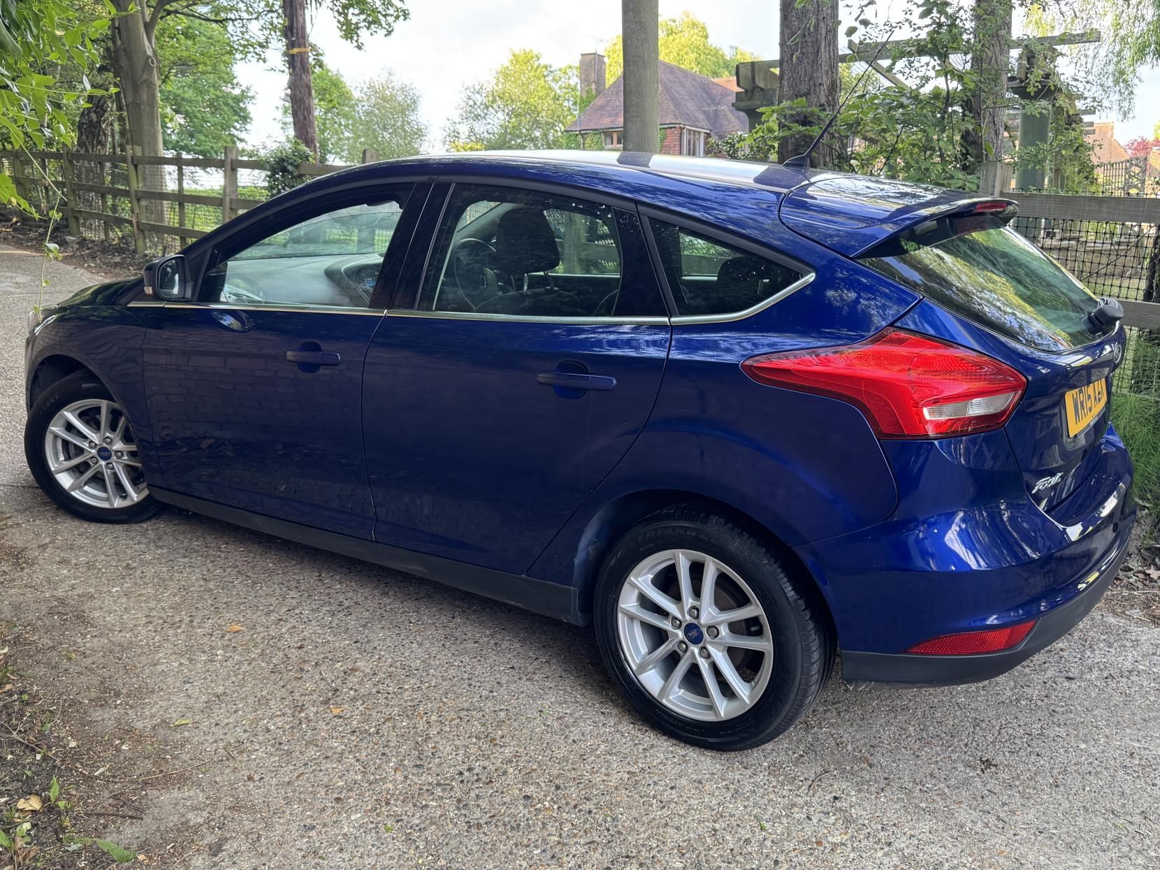 Ford Focus 1.0T EcoBoost Zetec Hatchback 5dr Petrol Manual Euro 6 (s/s) (125 ps)
