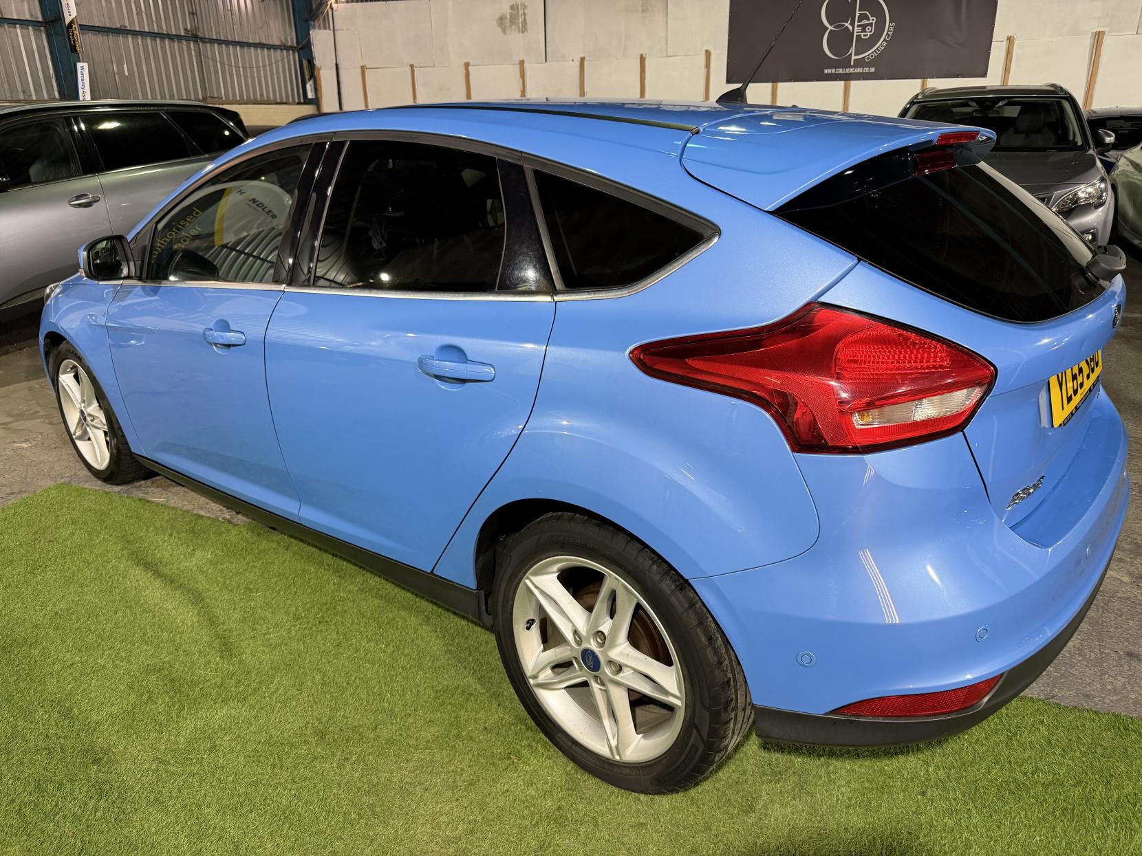 Ford Focus 1.0T EcoBoost Titanium Hatchback 5dr Petrol Manual Euro 6 (s/s) (125 ps)