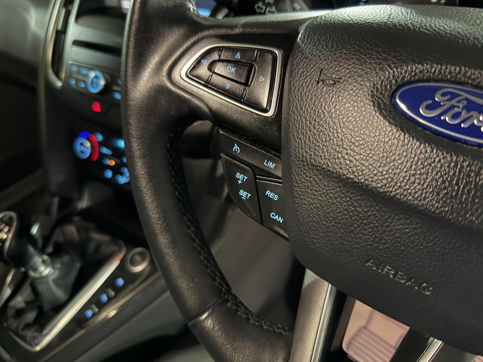 Ford Focus 1.0T EcoBoost Titanium Hatchback 5dr Petrol Manual Euro 6 (s/s) (125 ps)