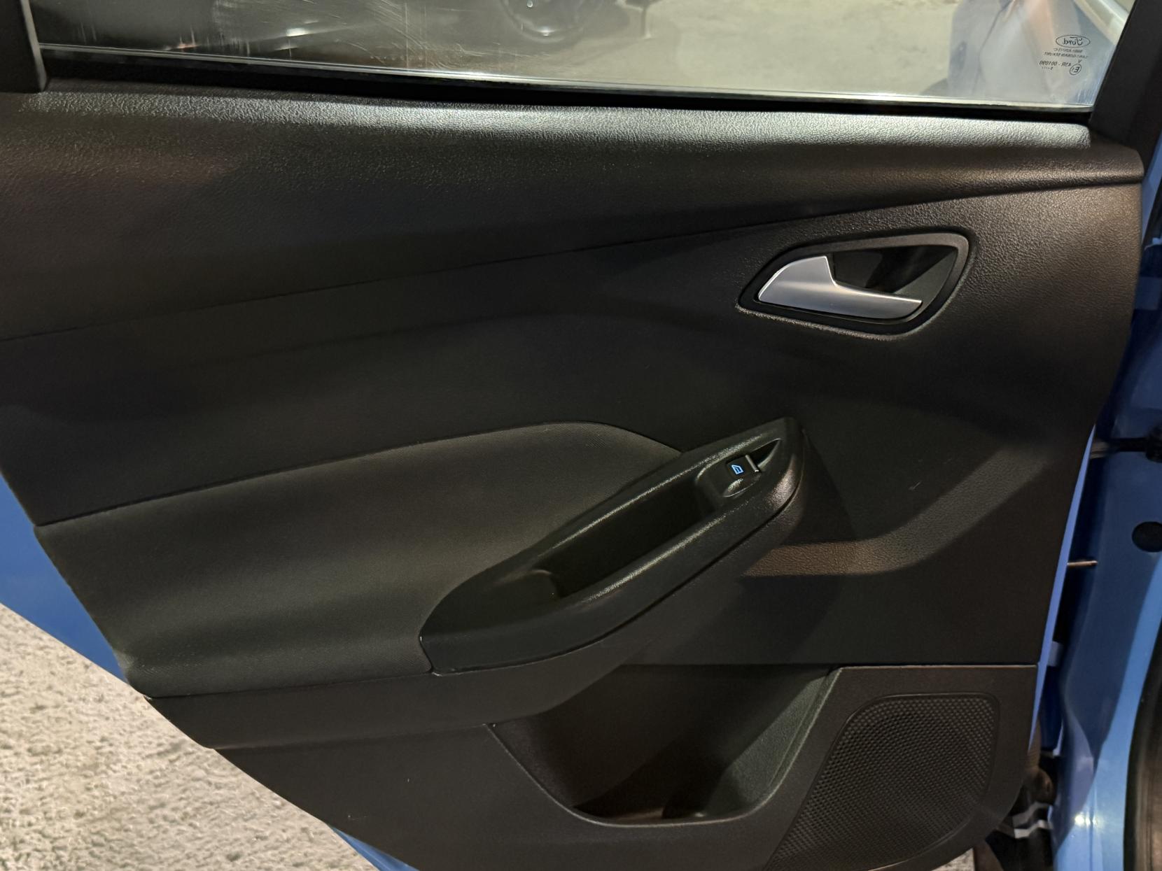 Ford Focus 1.0T EcoBoost Titanium Hatchback 5dr Petrol Manual Euro 6 (s/s) (125 ps)