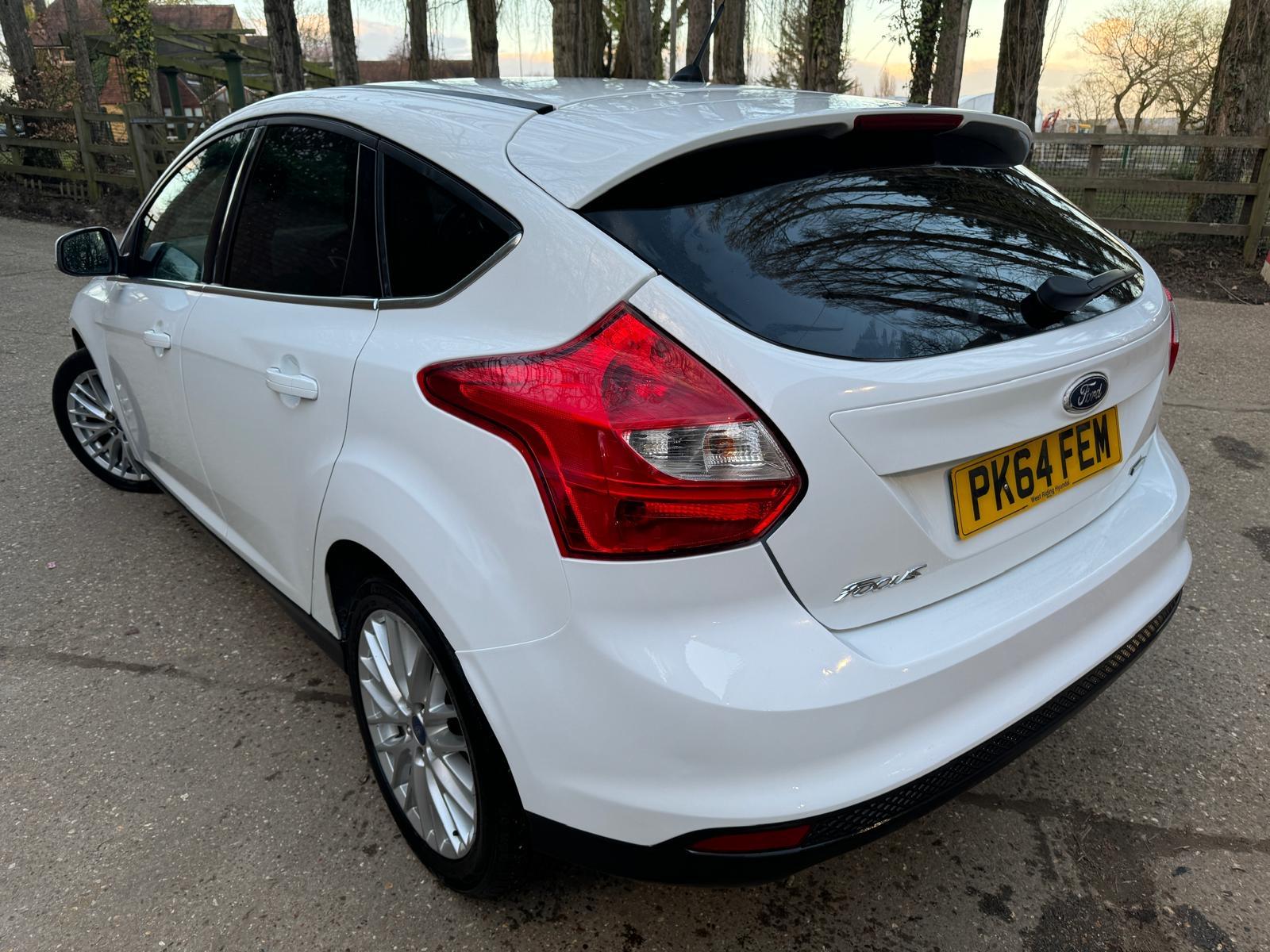 Ford Focus 1.0T EcoBoost Zetec Hatchback 5dr Petrol Manual Euro 5 (s/s) (100 ps)