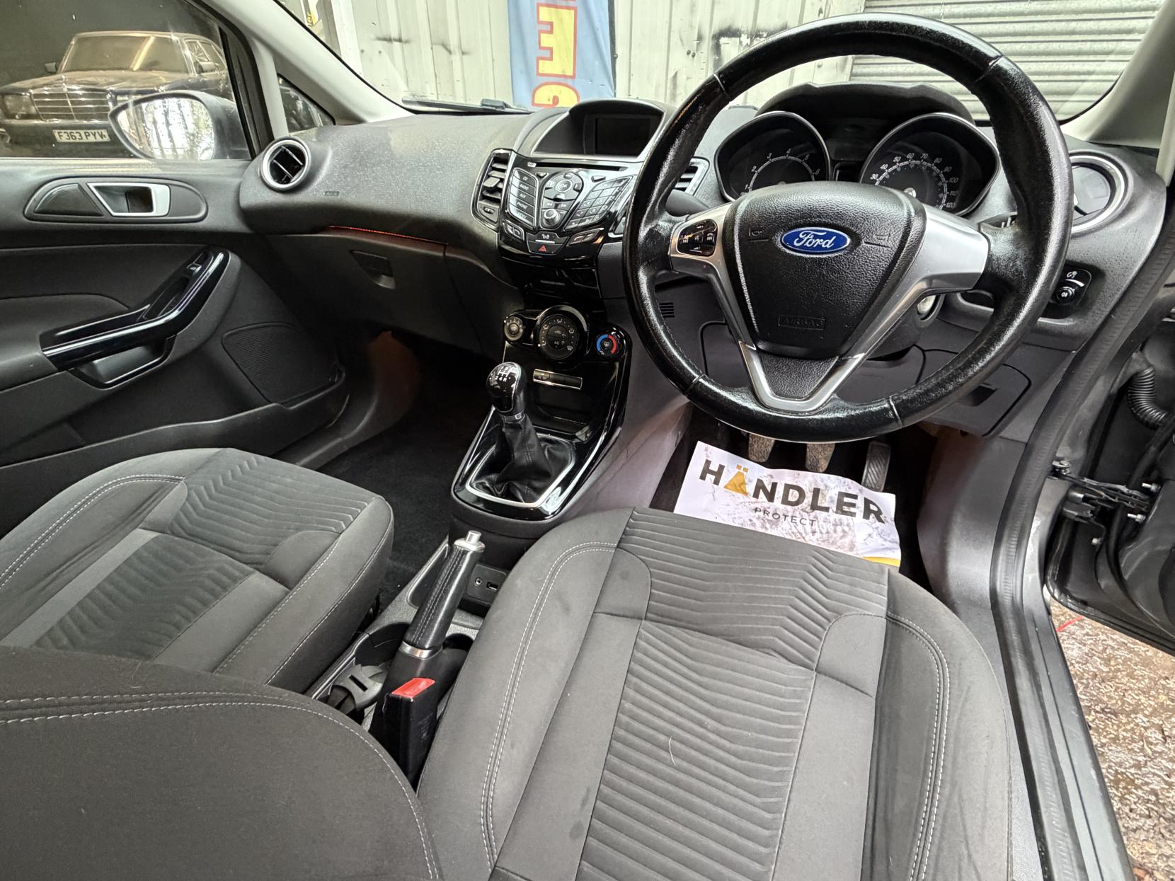 Ford Fiesta 1.0T EcoBoost Zetec Hatchback 5dr Petrol Manual Euro 6 (s/s) (100 ps)