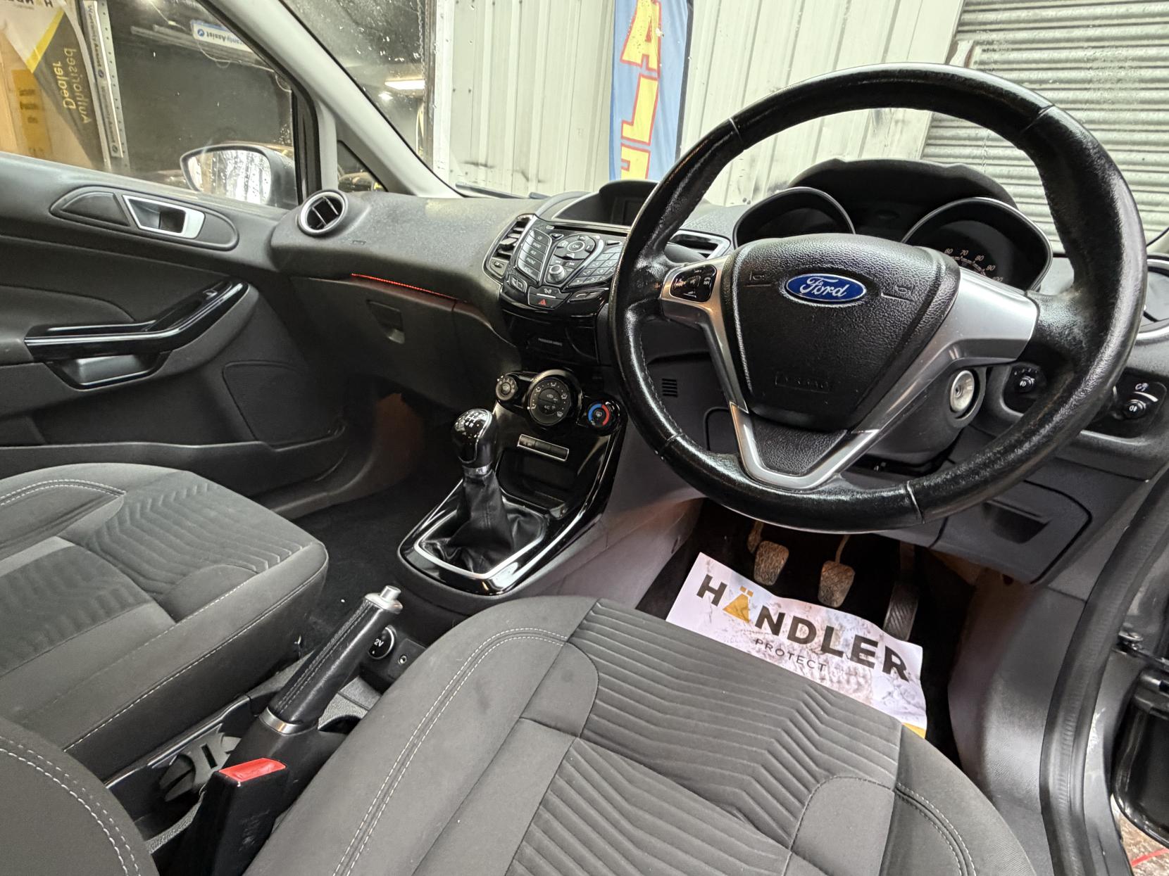 Ford Fiesta 1.0T EcoBoost Zetec Hatchback 5dr Petrol Manual Euro 6 (s/s) (100 ps)