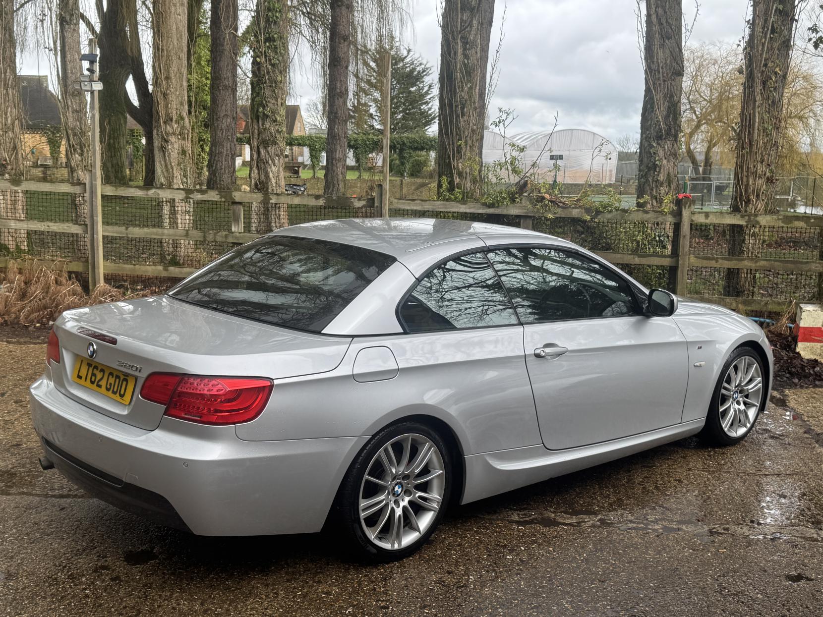 BMW 3 Series 2.0 320i M Sport Convertible 2dr Petrol Manual Euro 5 (s/s) (170 ps)