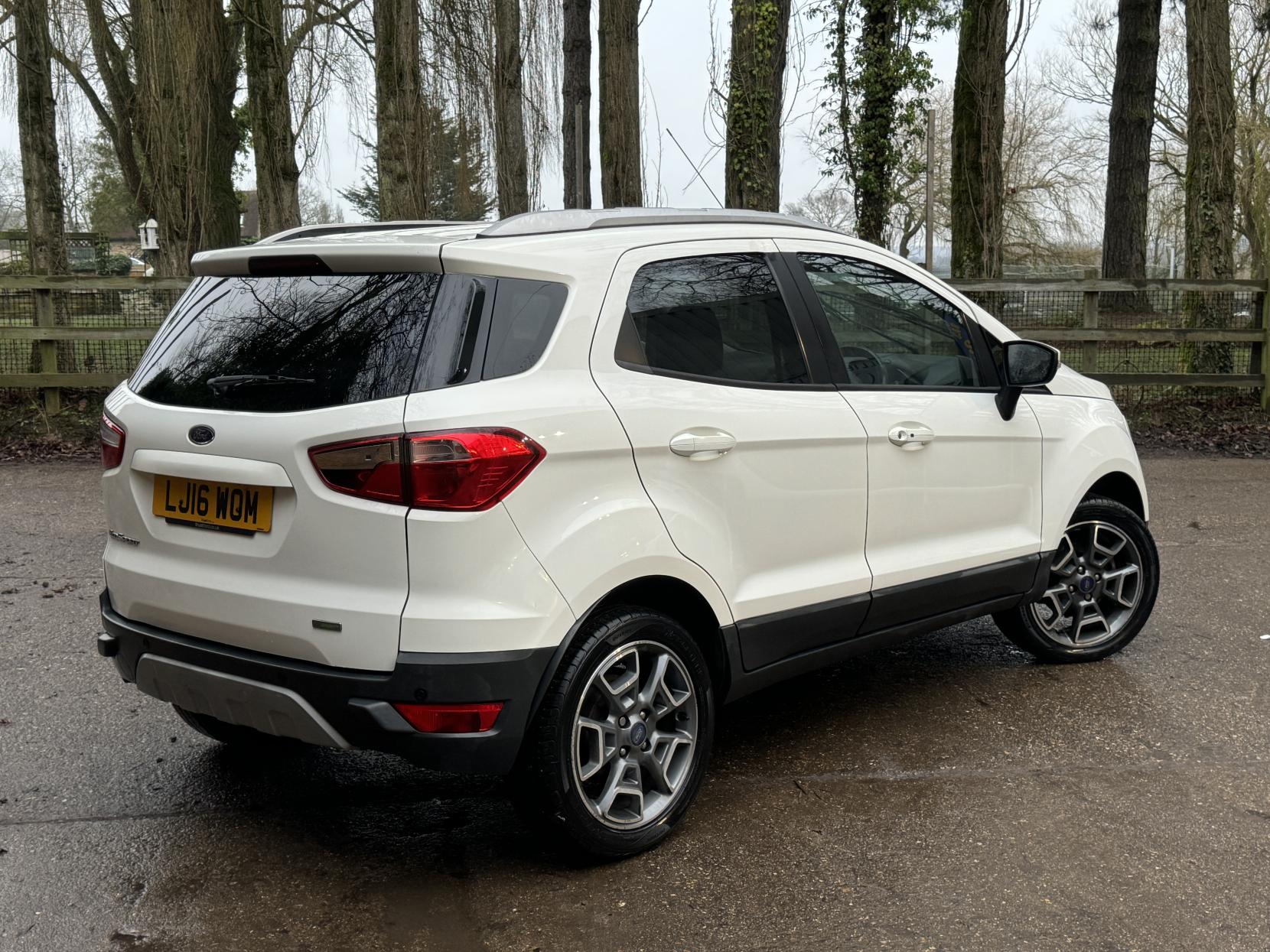 Ford EcoSport 1.0T EcoBoost Titanium SUV 5dr Petrol Manual 2WD Euro 5 (s/s) (125 ps)