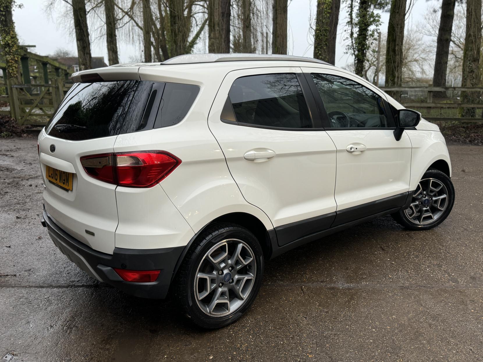 Ford EcoSport 1.0T EcoBoost Titanium SUV 5dr Petrol Manual 2WD Euro 5 (s/s) (125 ps)