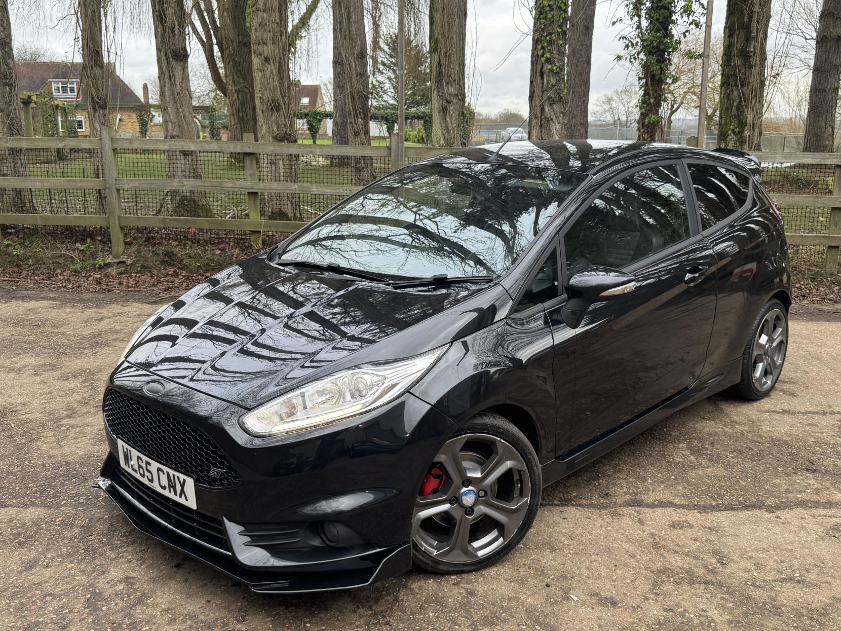 Ford Fiesta 1.6T EcoBoost ST-2 Hatchback 3dr Petrol Manual Euro 6 (182 ps)