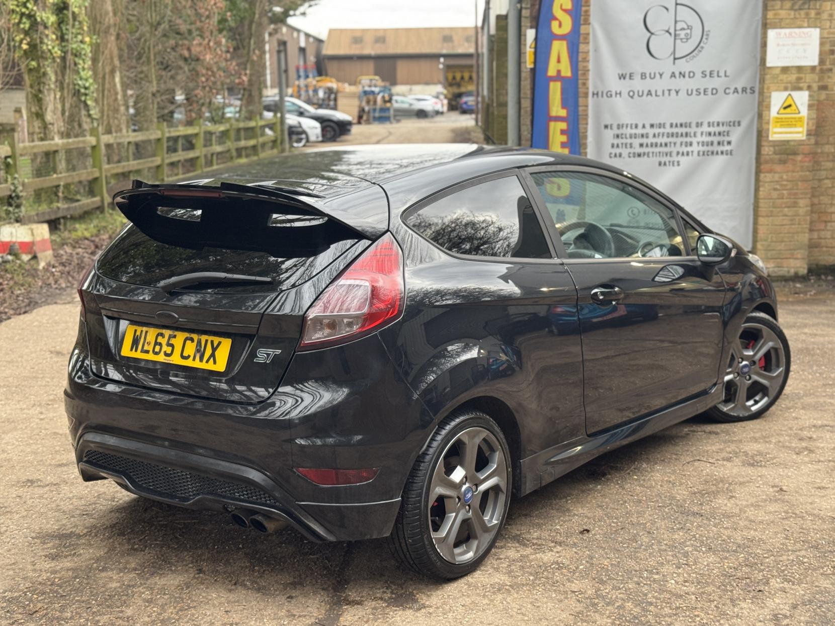 Ford Fiesta 1.6T EcoBoost ST-2 Hatchback 3dr Petrol Manual Euro 6 (182 ps)