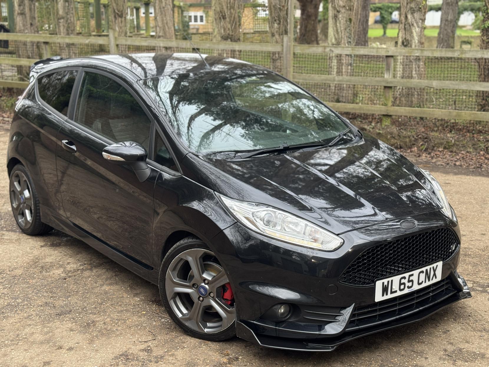 Ford Fiesta 1.6T EcoBoost ST-2 Hatchback 3dr Petrol Manual Euro 6 (182 ps)