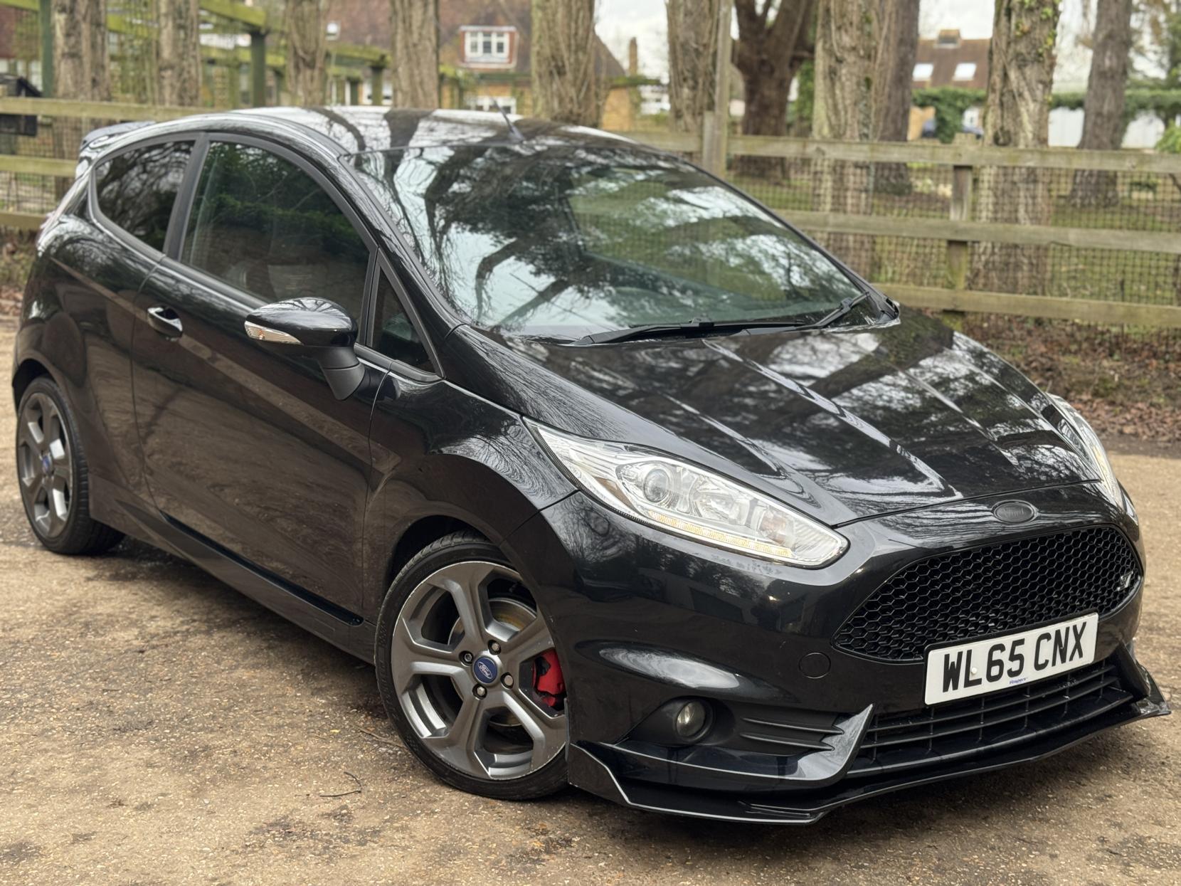 Ford Fiesta 1.6T EcoBoost ST-2 Hatchback 3dr Petrol Manual Euro 6 (182 ps)