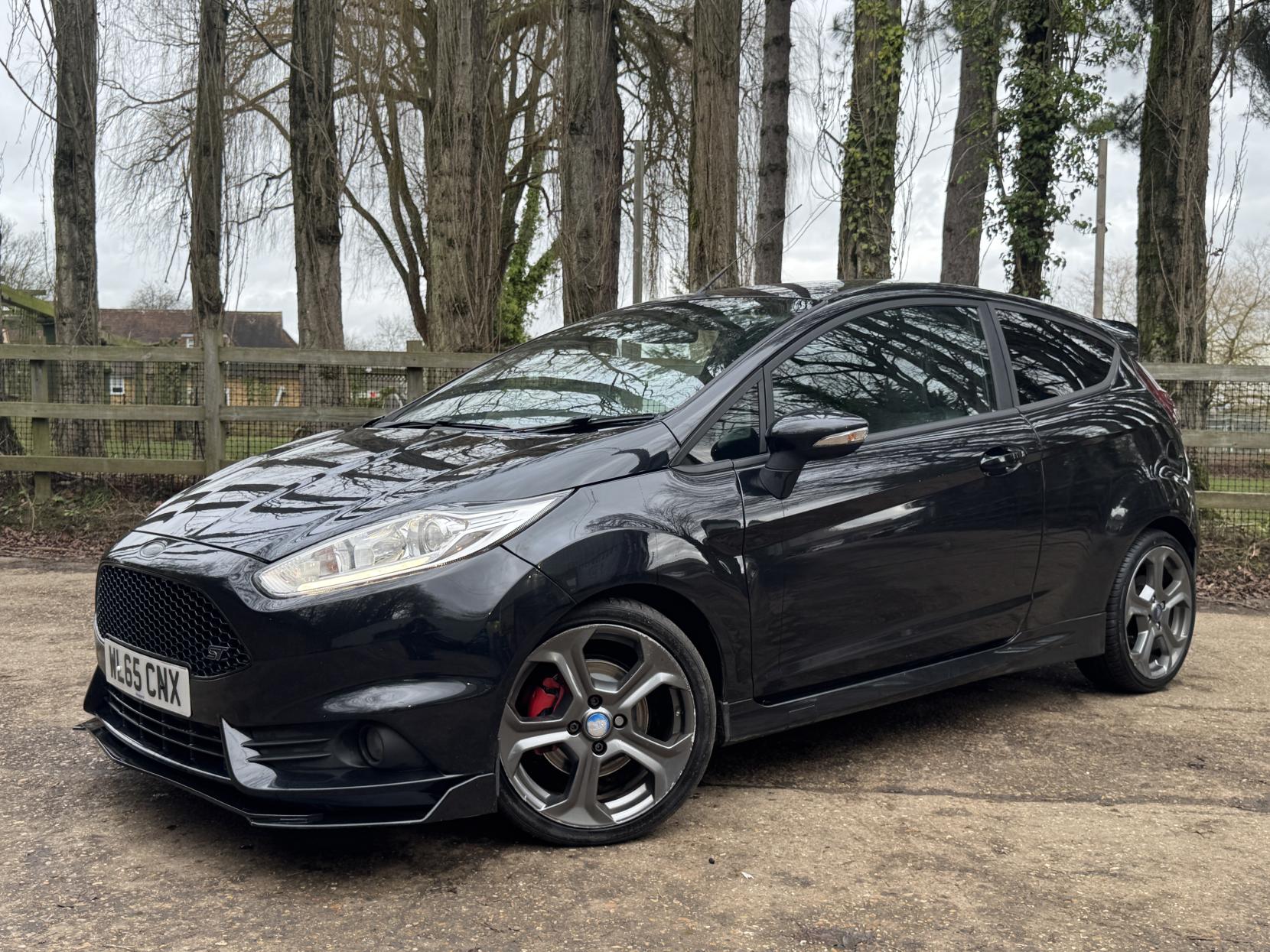 Ford Fiesta 1.6T EcoBoost ST-2 Hatchback 3dr Petrol Manual Euro 6 (182 ps)