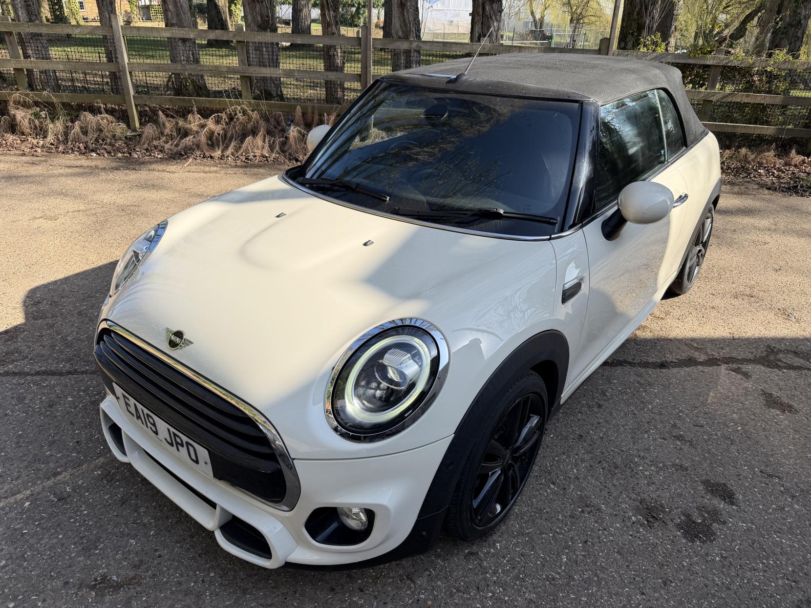 MINI Convertible 1.5 Cooper Sport Convertible 2dr Petrol Steptronic Euro 6 (s/s) (136 ps)