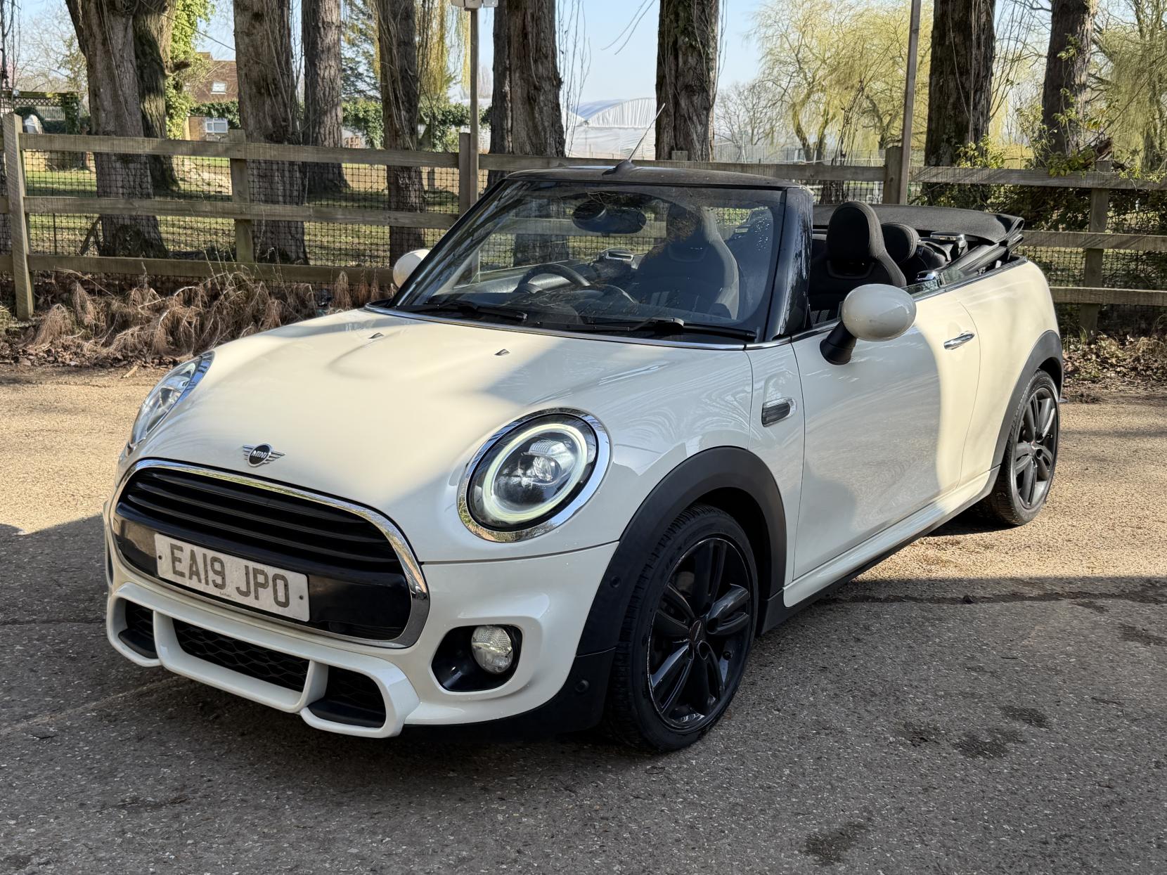 MINI Convertible 1.5 Cooper Sport Convertible 2dr Petrol Steptronic Euro 6 (s/s) (136 ps)