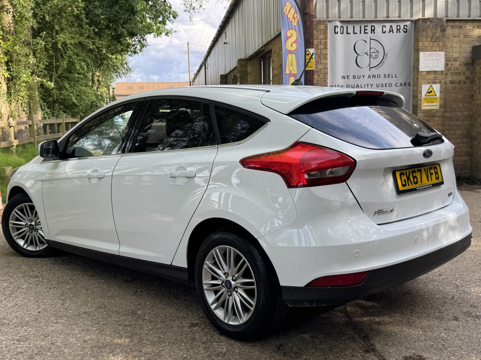 Ford Focus 1.0T EcoBoost Zetec Edition Hatchback 5dr Petrol Manual Euro 6 (s/s) (100 ps)