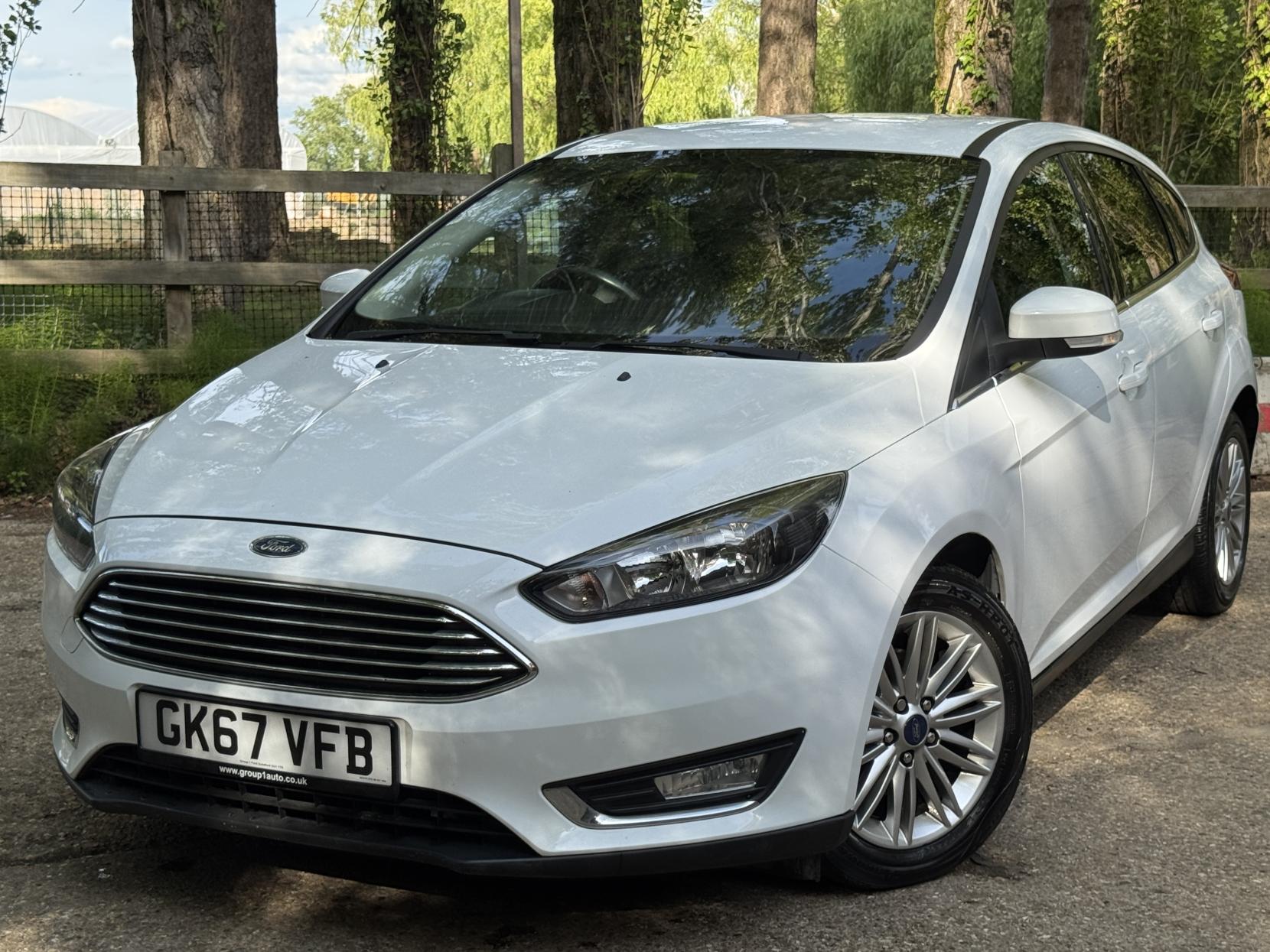 Ford Focus 1.0T EcoBoost Zetec Edition Hatchback 5dr Petrol Manual Euro 6 (s/s) (100 ps)