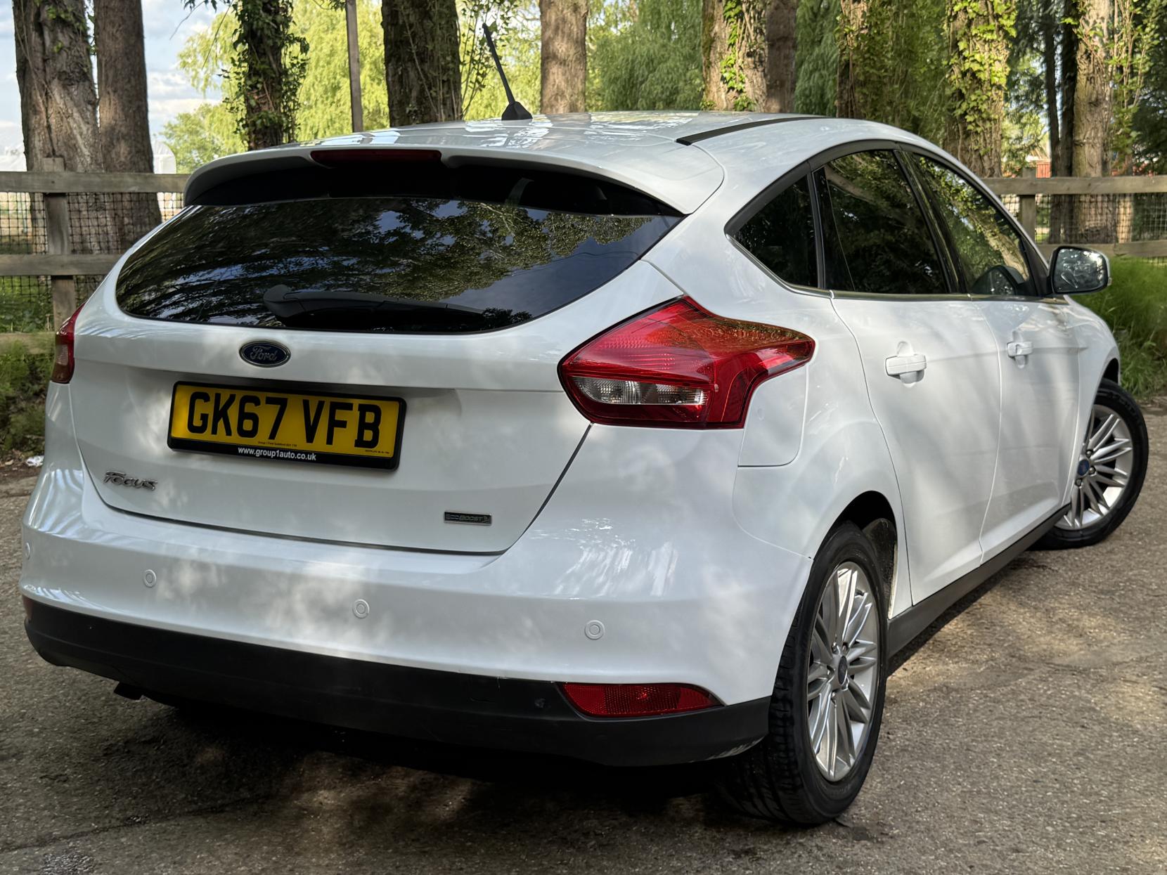 Ford Focus 1.0T EcoBoost Zetec Edition Hatchback 5dr Petrol Manual Euro 6 (s/s) (100 ps)