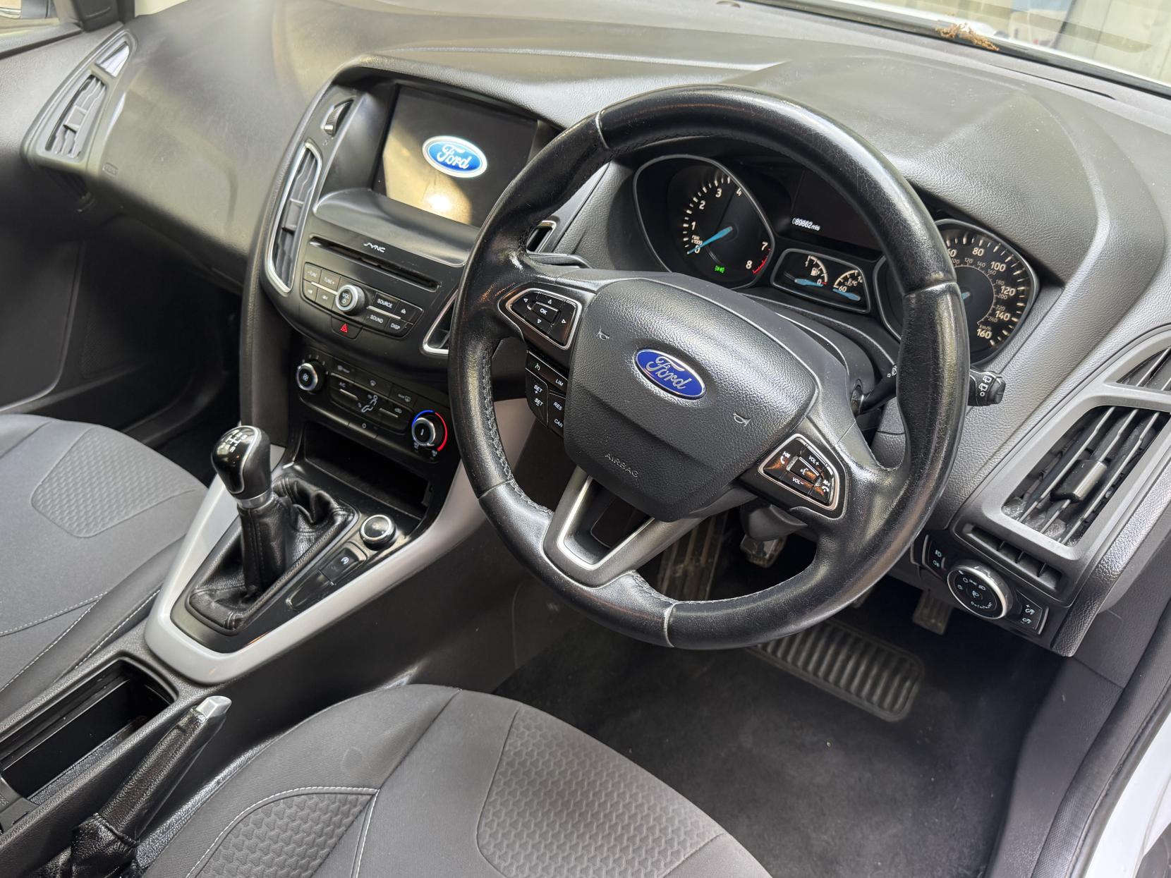 Ford Focus 1.0T EcoBoost Zetec Edition Hatchback 5dr Petrol Manual Euro 6 (s/s) (100 ps)