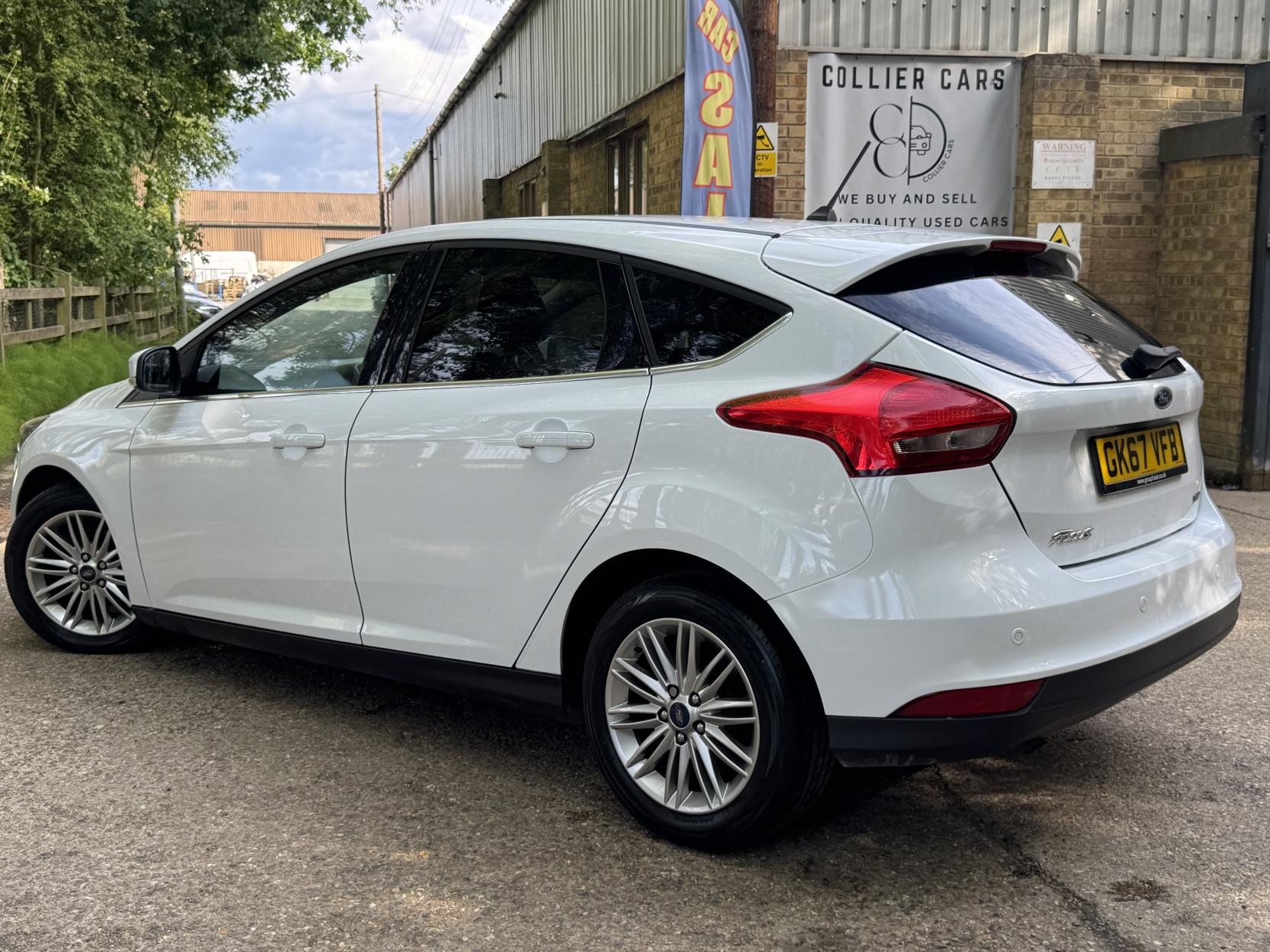 Ford Focus 1.0T EcoBoost Zetec Edition Hatchback 5dr Petrol Manual Euro 6 (s/s) (100 ps)