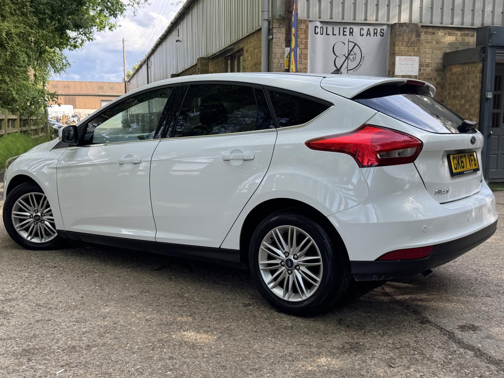 Ford Focus 1.0T EcoBoost Zetec Edition Hatchback 5dr Petrol Manual Euro 6 (s/s) (100 ps)