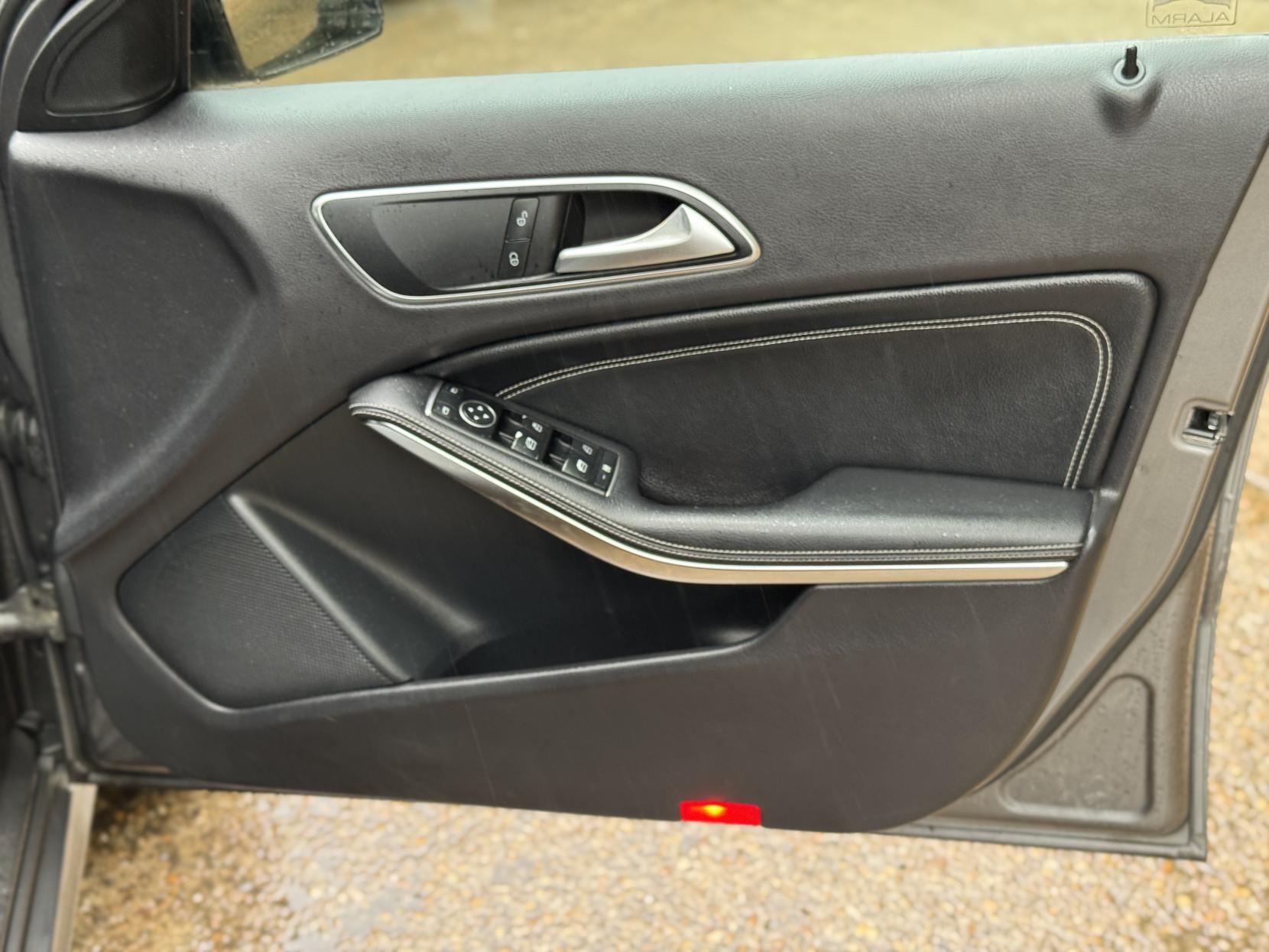 Mercedes-Benz A Class 2.1 A200 CDI Sport Hatchback 5dr Diesel 7G-DCT Euro 6 (s/s) (136 ps)