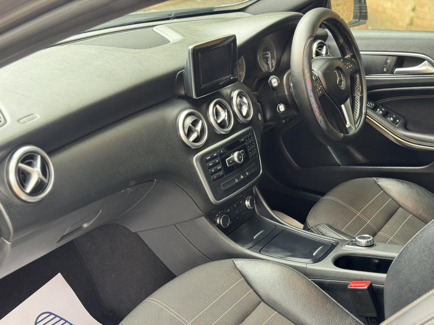 Mercedes-Benz A Class 2.1 A200 CDI Sport Hatchback 5dr Diesel 7G-DCT Euro 6 (s/s) (136 ps)