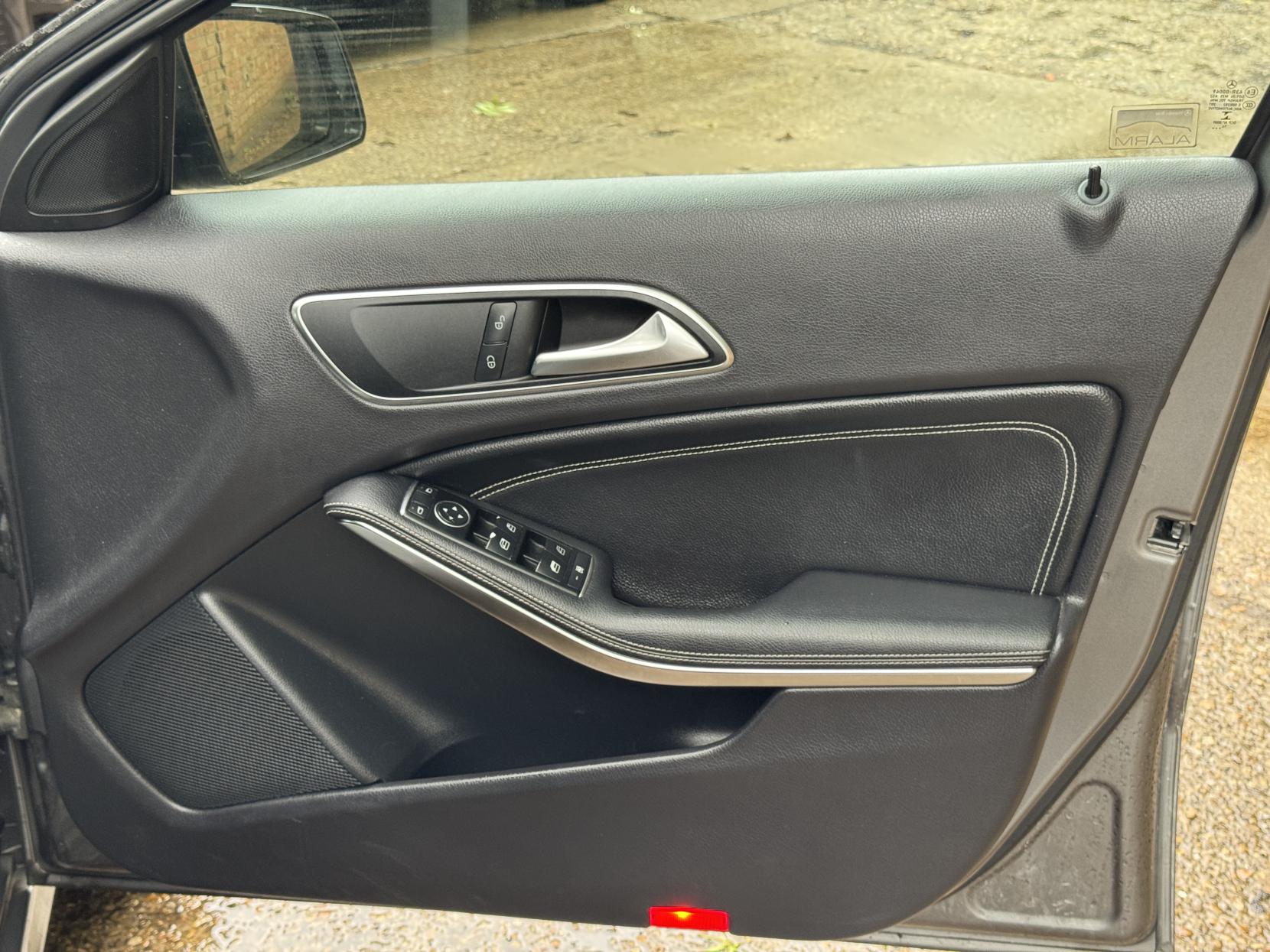 Mercedes-Benz A Class 2.1 A200 CDI Sport Hatchback 5dr Diesel 7G-DCT Euro 6 (s/s) (136 ps)