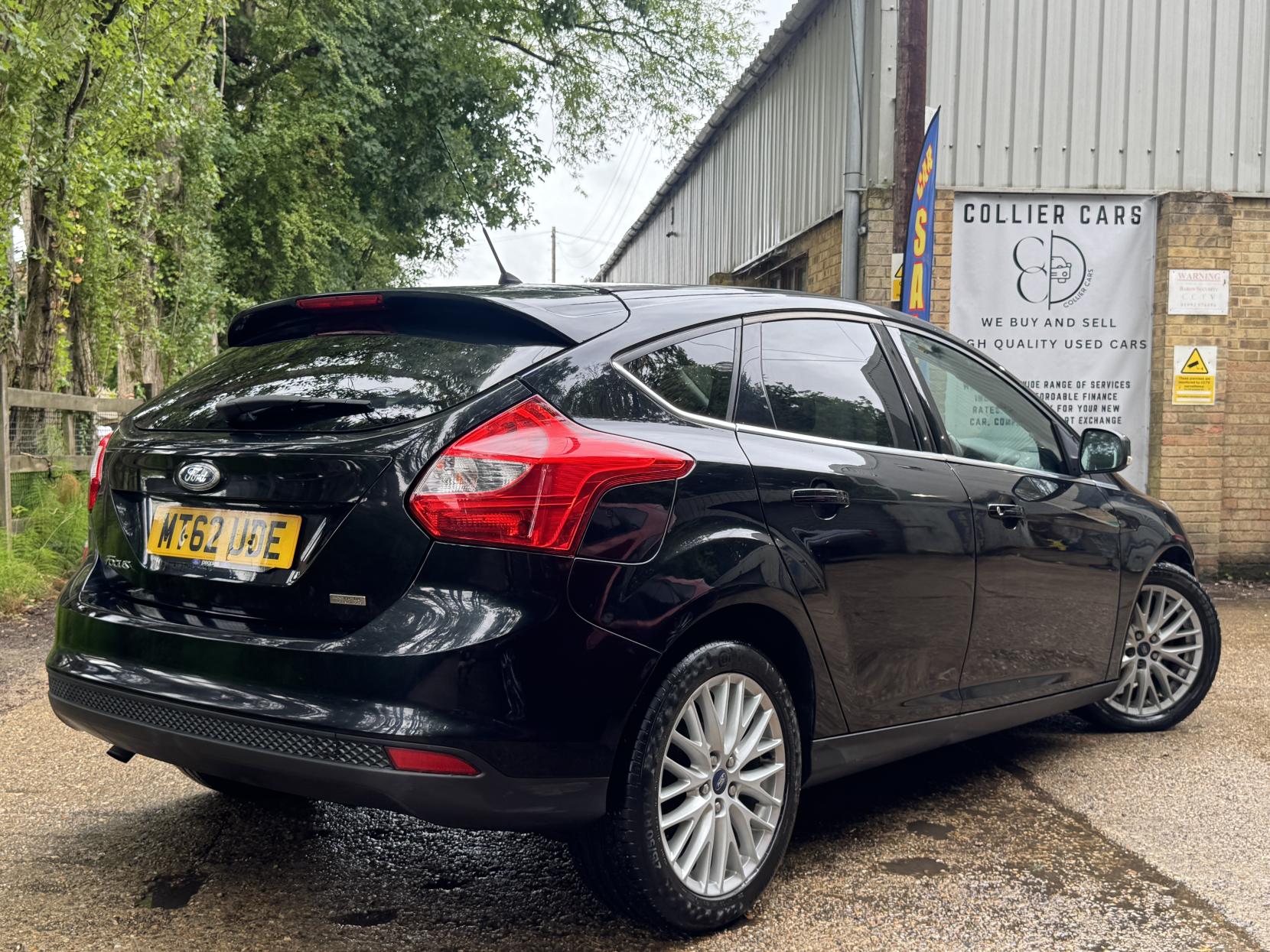Ford Focus 1.0T EcoBoost Zetec Hatchback 5dr Petrol Manual Euro 5 (s/s) (125 ps)