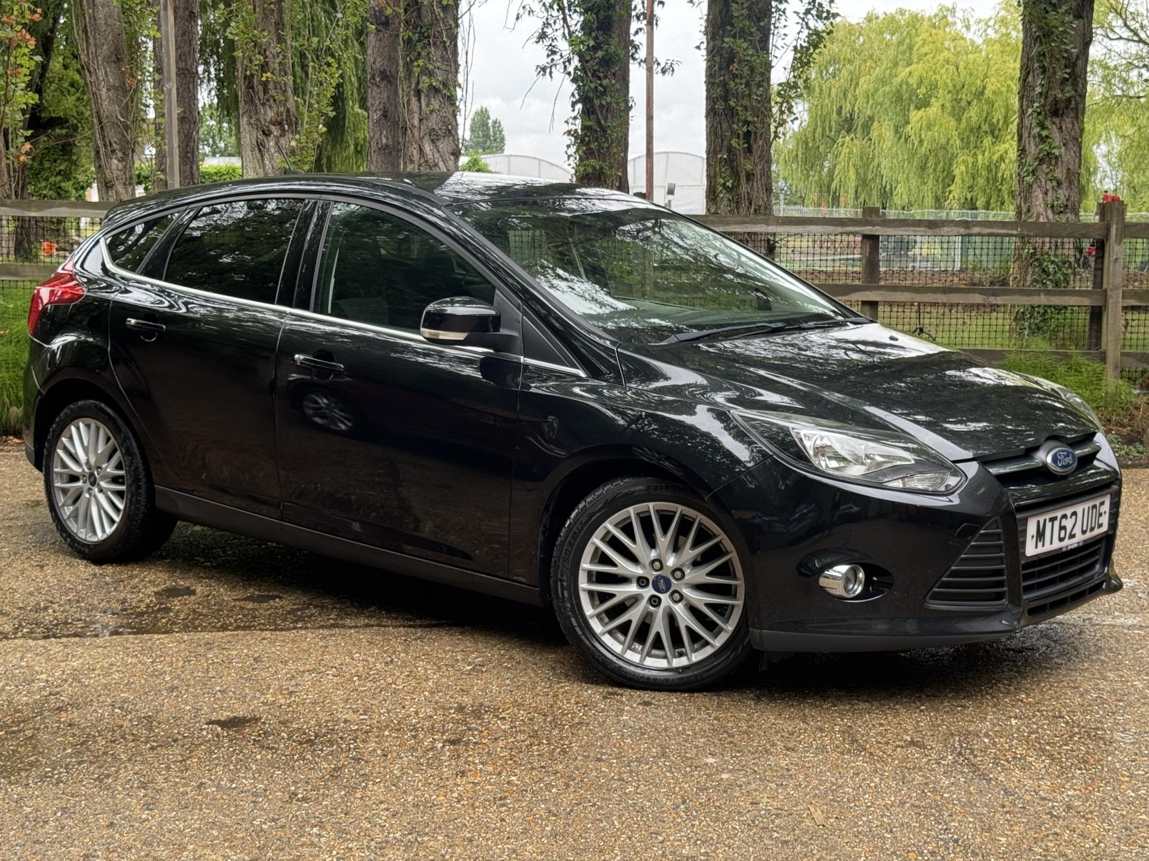 Ford Focus 1.0T EcoBoost Zetec Hatchback 5dr Petrol Manual Euro 5 (s/s) (125 ps)