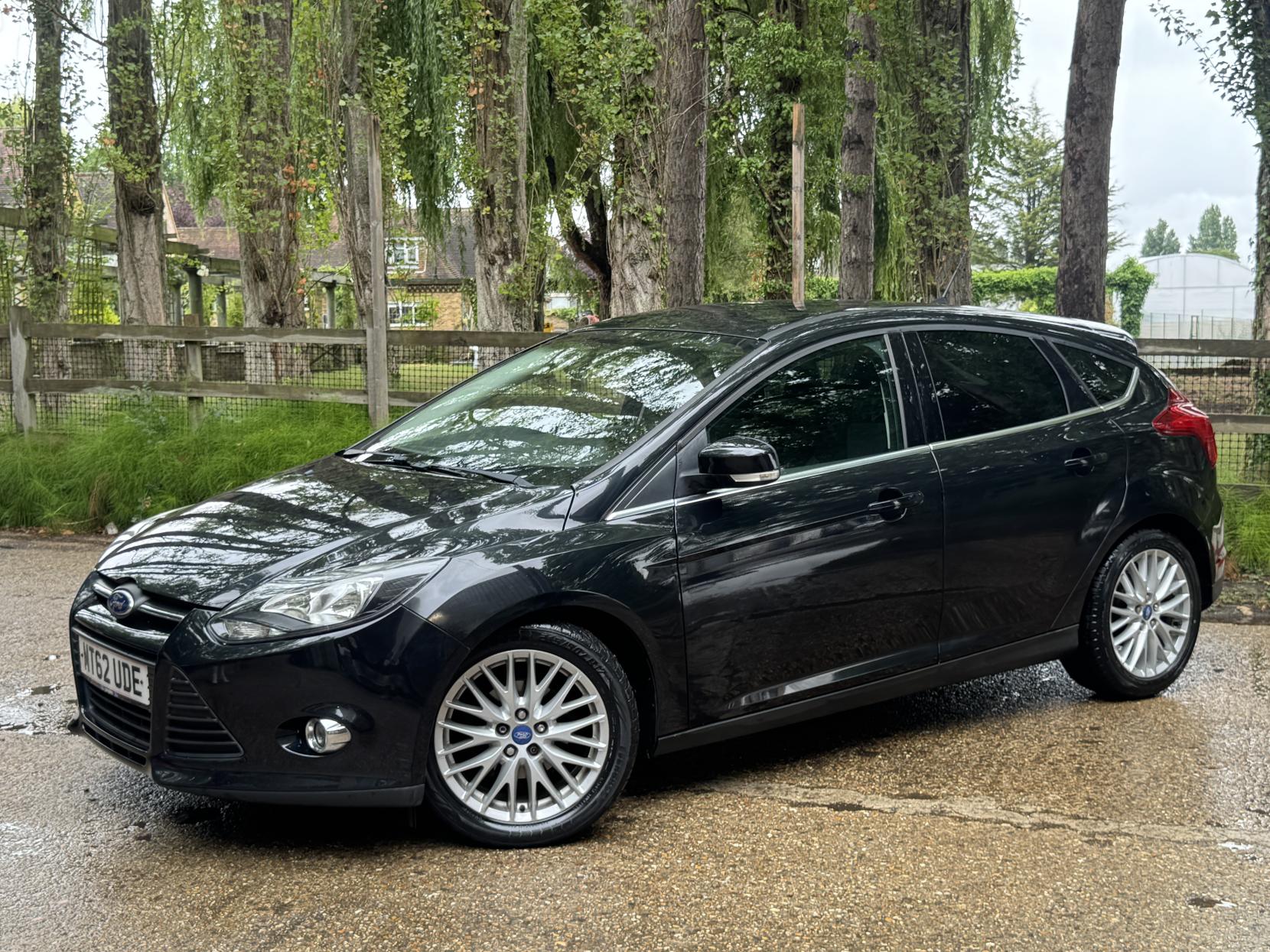 Ford Focus 1.0T EcoBoost Zetec Hatchback 5dr Petrol Manual Euro 5 (s/s) (125 ps)