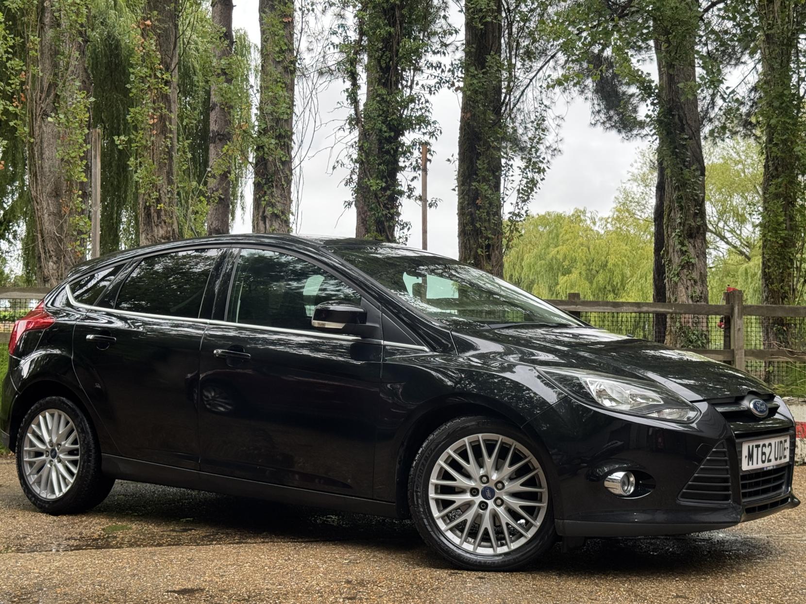 Ford Focus 1.0T EcoBoost Zetec Hatchback 5dr Petrol Manual Euro 5 (s/s) (125 ps)