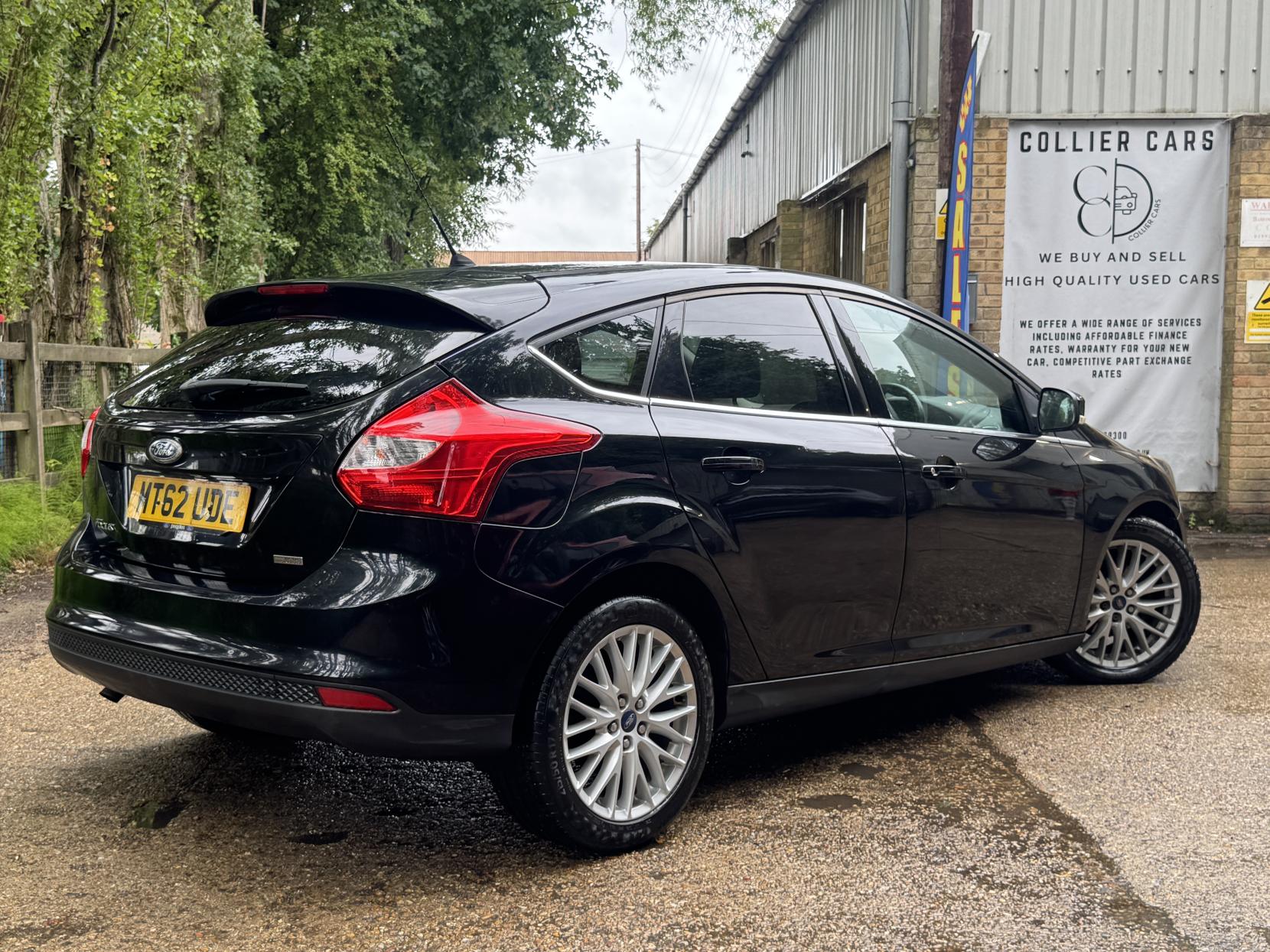 Ford Focus 1.0T EcoBoost Zetec Hatchback 5dr Petrol Manual Euro 5 (s/s) (125 ps)