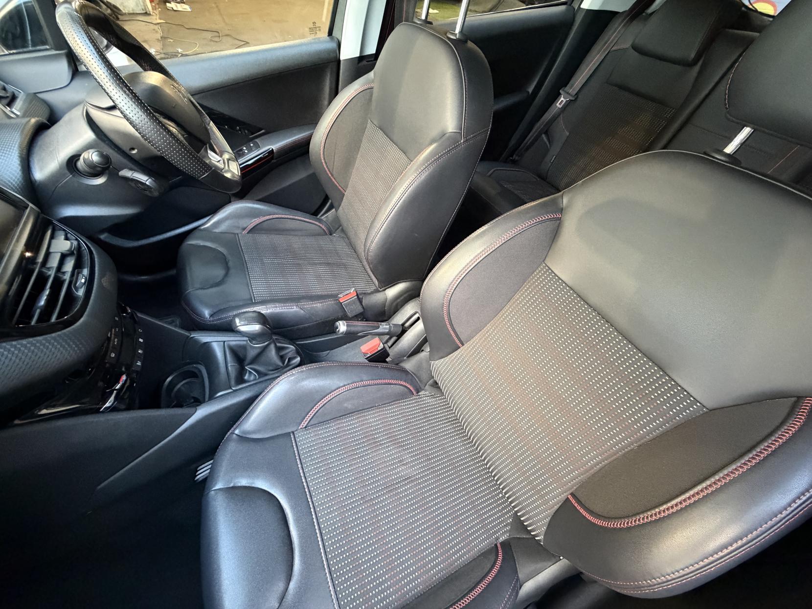 Peugeot 208 1.2 PureTech GT Line Hatchback 5dr Petrol Manual Euro 6 (s/s) (110 ps)