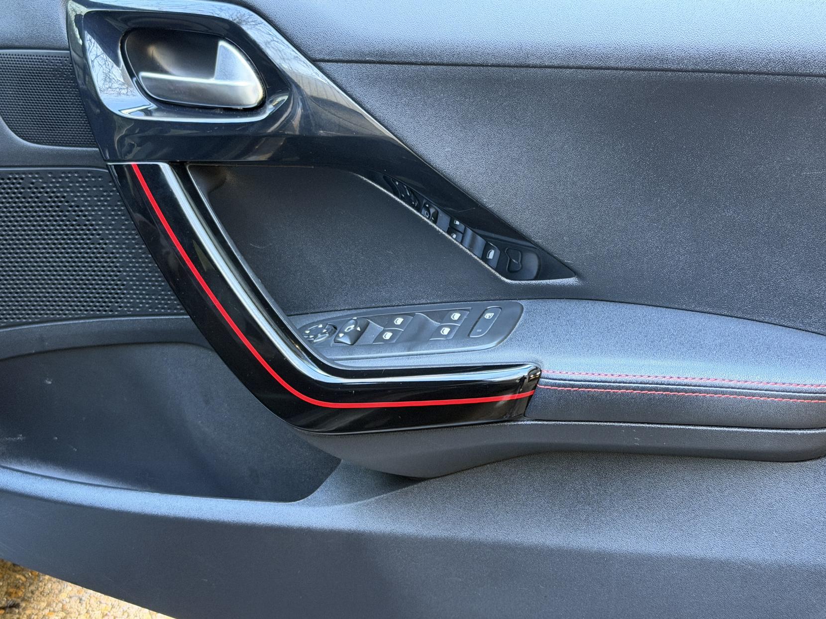 Peugeot 208 1.2 PureTech GT Line Hatchback 5dr Petrol Manual Euro 6 (s/s) (110 ps)