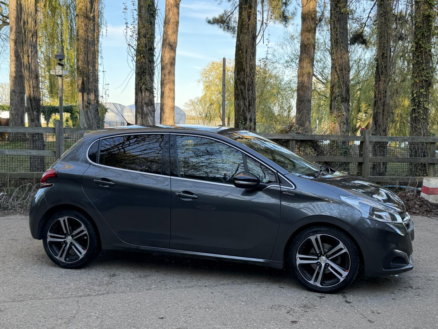 Peugeot 208 1.2 PureTech GT Line Hatchback 5dr Petrol Manual Euro 6 (s/s) (110 ps)