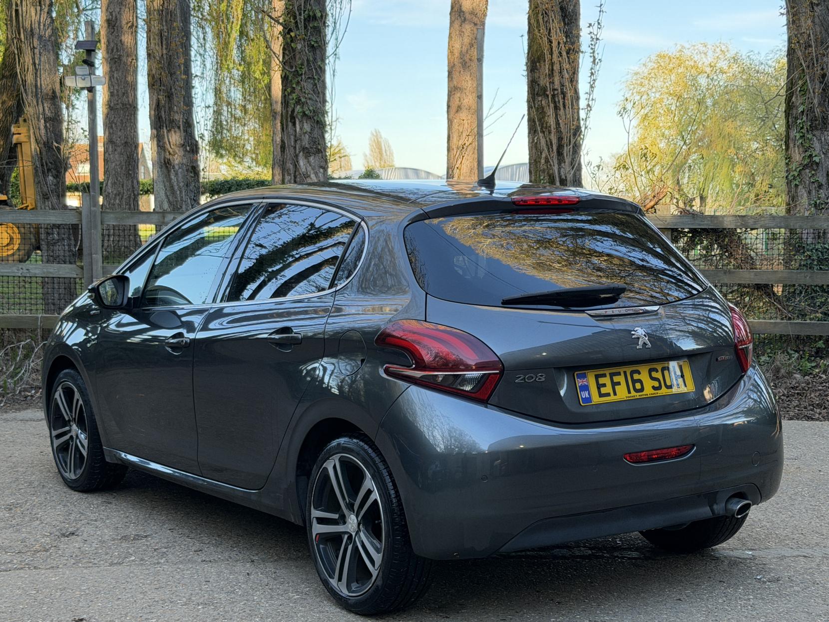 Peugeot 208 1.2 PureTech GT Line Hatchback 5dr Petrol Manual Euro 6 (s/s) (110 ps)