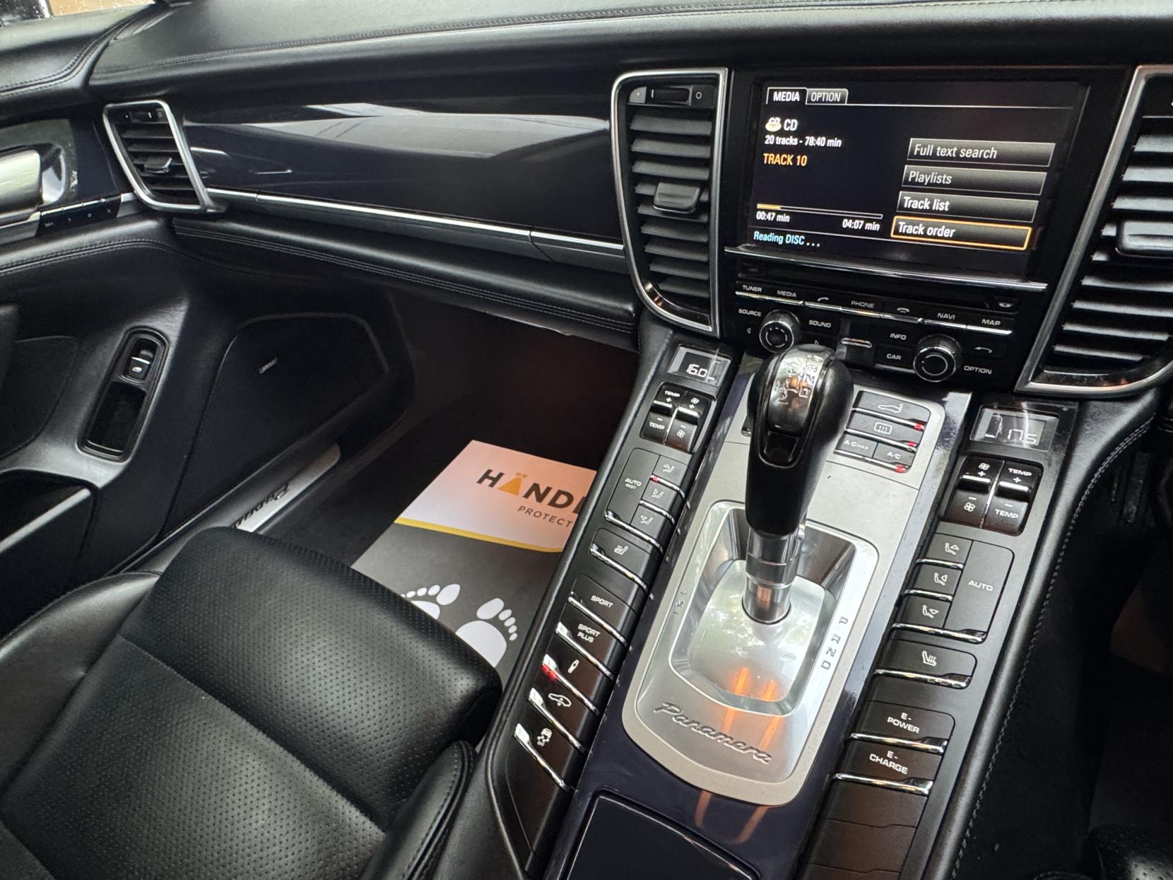 Porsche Panamera 3.0 V6 E-Hybrid S Hatchback 5dr Petrol Plug-in Hybrid TiptronicS Euro 5 (s/s) (416 ps)