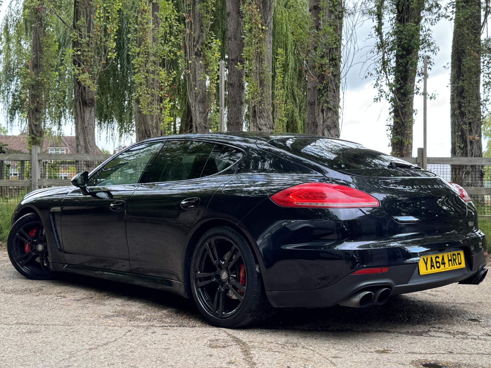 Porsche Panamera 3.0 V6 E-Hybrid S Hatchback 5dr Petrol Plug-in Hybrid TiptronicS Euro 5 (s/s) (416 ps)