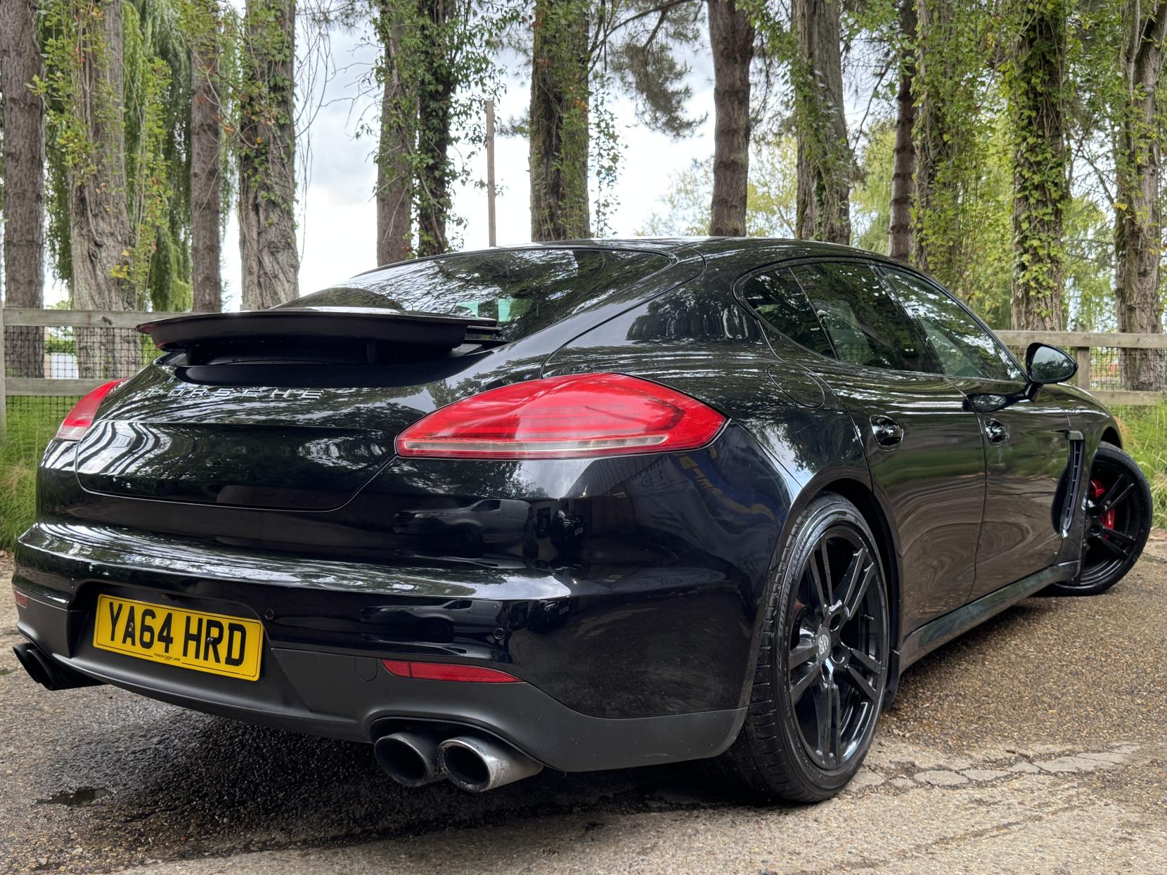 Porsche Panamera 3.0 V6 E-Hybrid S Hatchback 5dr Petrol Plug-in Hybrid TiptronicS Euro 5 (s/s) (416 ps)