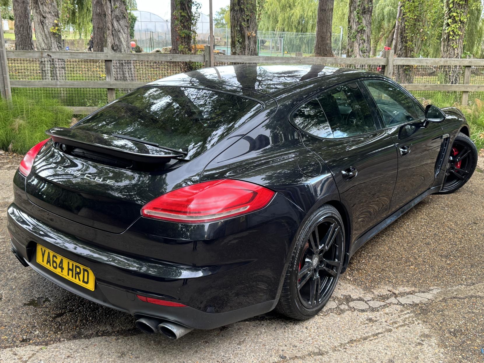 Porsche Panamera 3.0 V6 E-Hybrid S Hatchback 5dr Petrol Plug-in Hybrid TiptronicS Euro 5 (s/s) (416 ps)