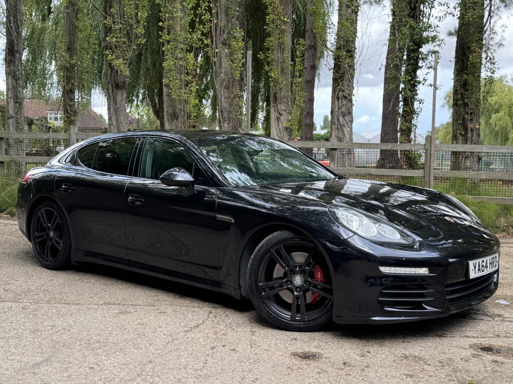 Porsche Panamera 3.0 V6 E-Hybrid S Hatchback 5dr Petrol Plug-in Hybrid TiptronicS Euro 5 (s/s) (416 ps)