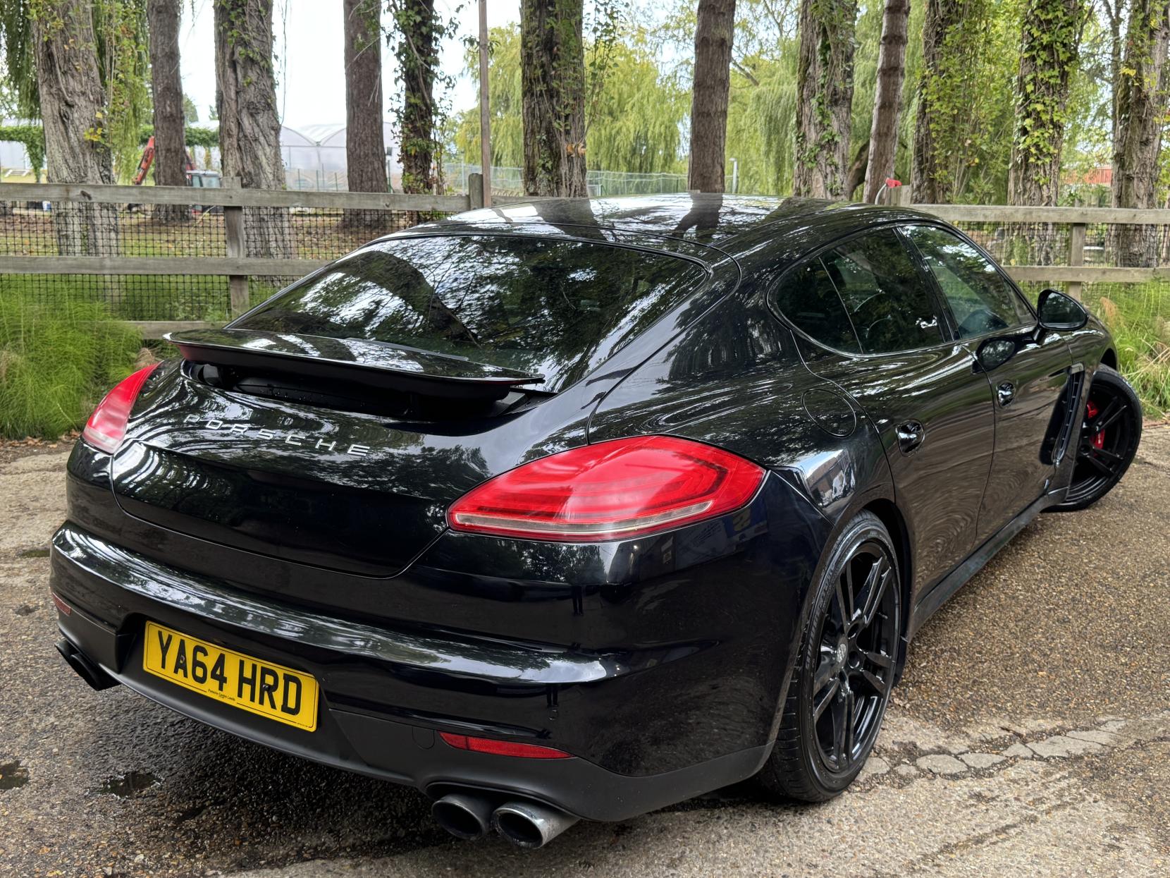 Porsche Panamera 3.0 V6 E-Hybrid S Hatchback 5dr Petrol Plug-in Hybrid TiptronicS Euro 5 (s/s) (416 ps)