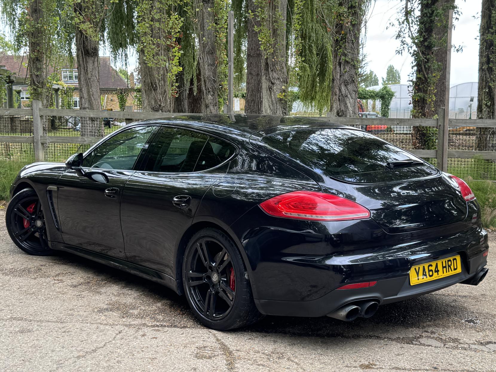 Porsche Panamera 3.0 V6 E-Hybrid S Hatchback 5dr Petrol Plug-in Hybrid TiptronicS Euro 5 (s/s) (416 ps)