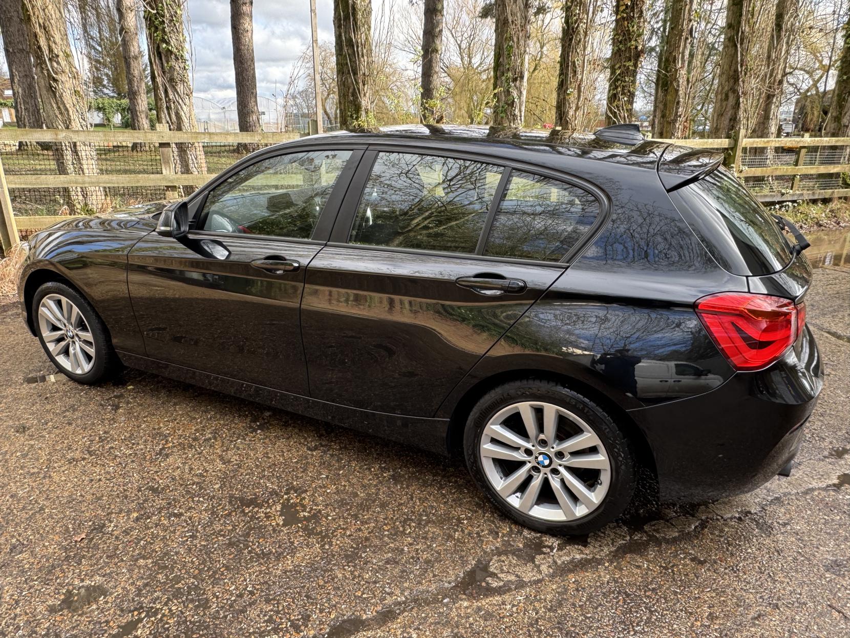 BMW 1 Series 1.5 118i Sport Hatchback 5dr Petrol Auto Euro 6 (s/s) (136 ps)