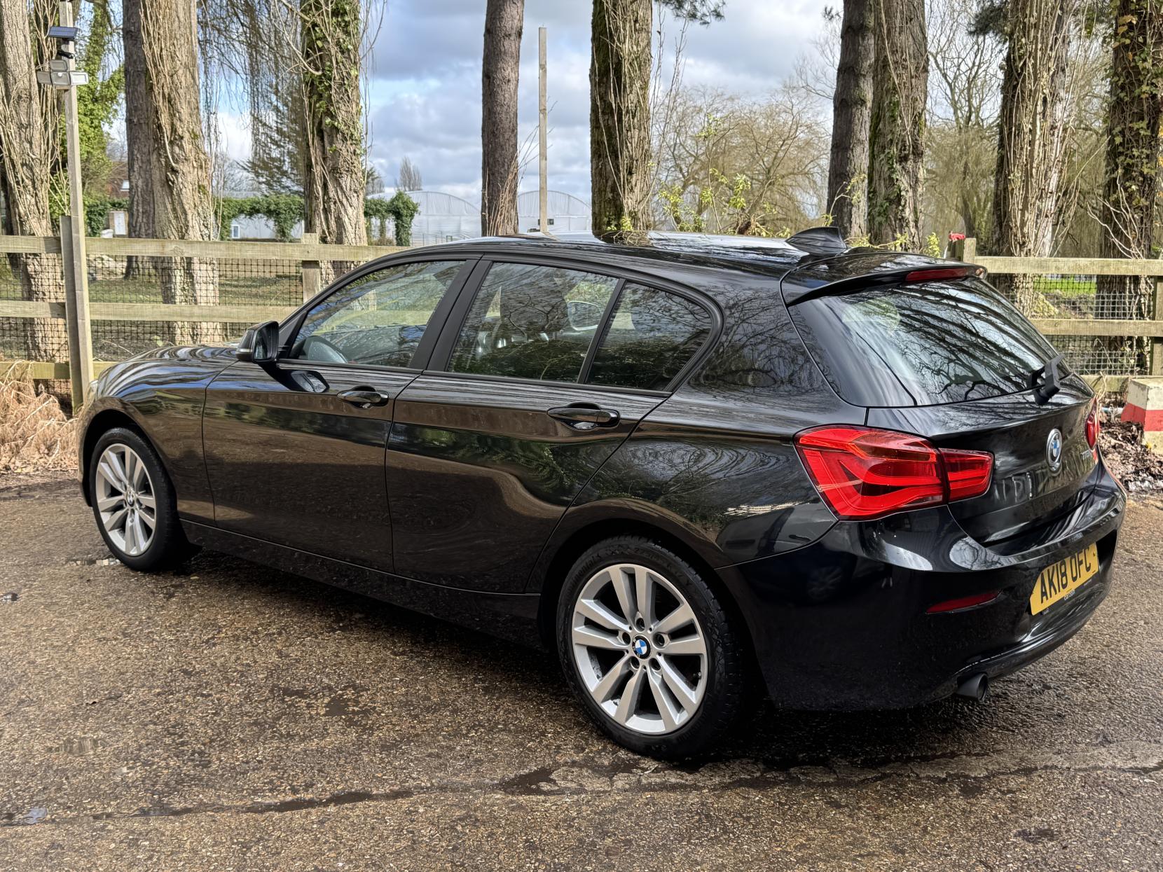 BMW 1 Series 1.5 118i Sport Hatchback 5dr Petrol Auto Euro 6 (s/s) (136 ps)