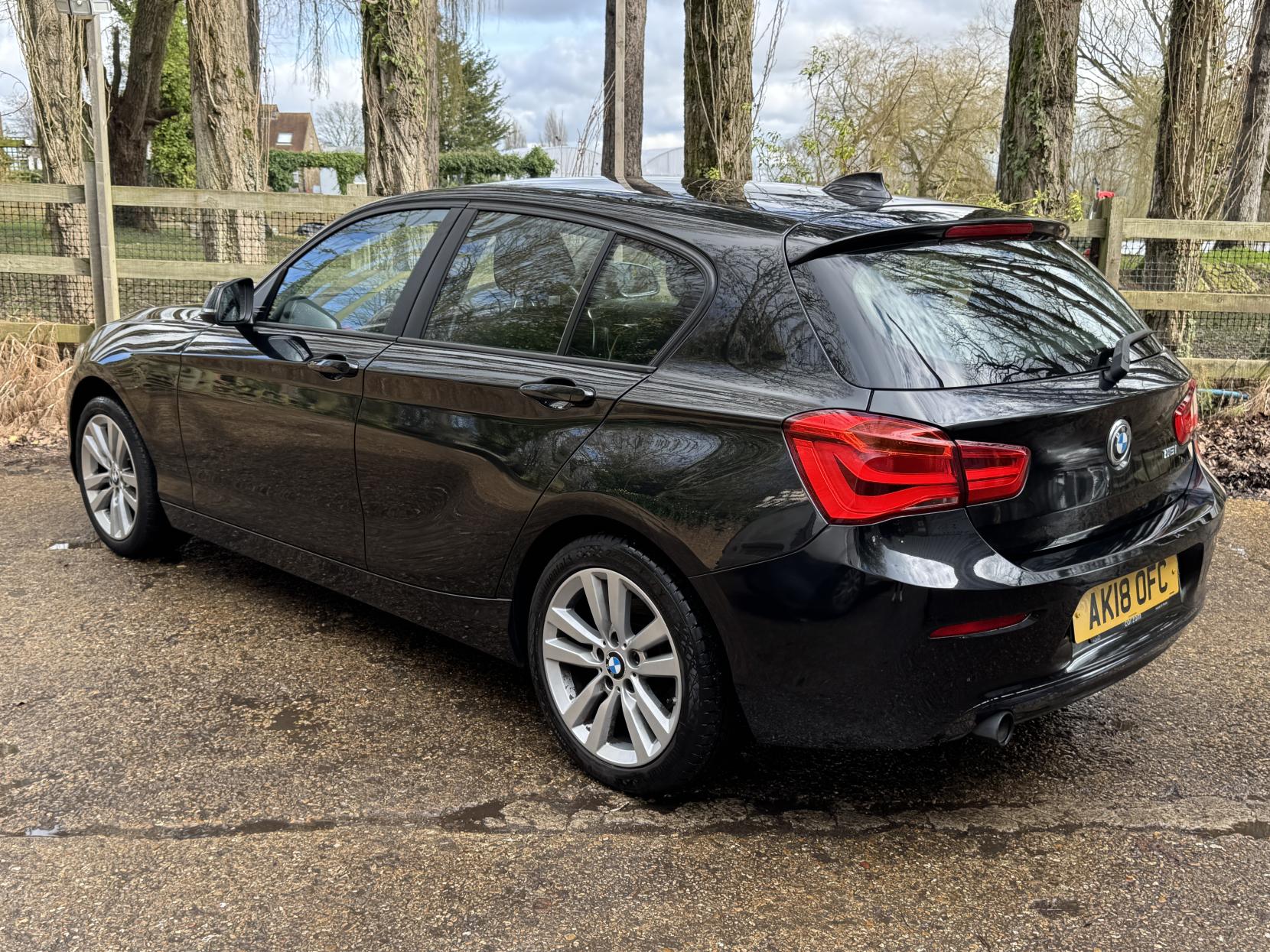 BMW 1 Series 1.5 118i Sport Hatchback 5dr Petrol Auto Euro 6 (s/s) (136 ps)