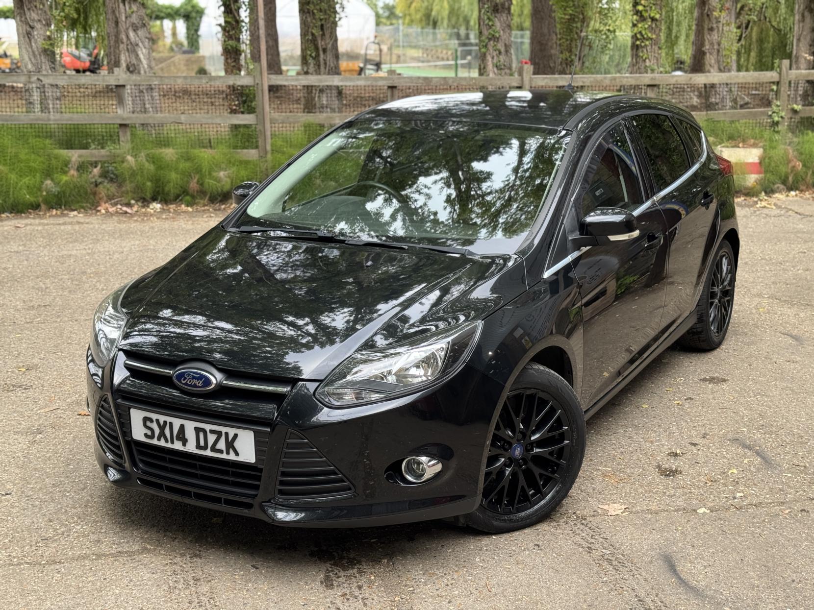 Ford Focus 1.0T EcoBoost Zetec Hatchback 5dr Petrol Manual Euro 5 (s/s) (125 ps)
