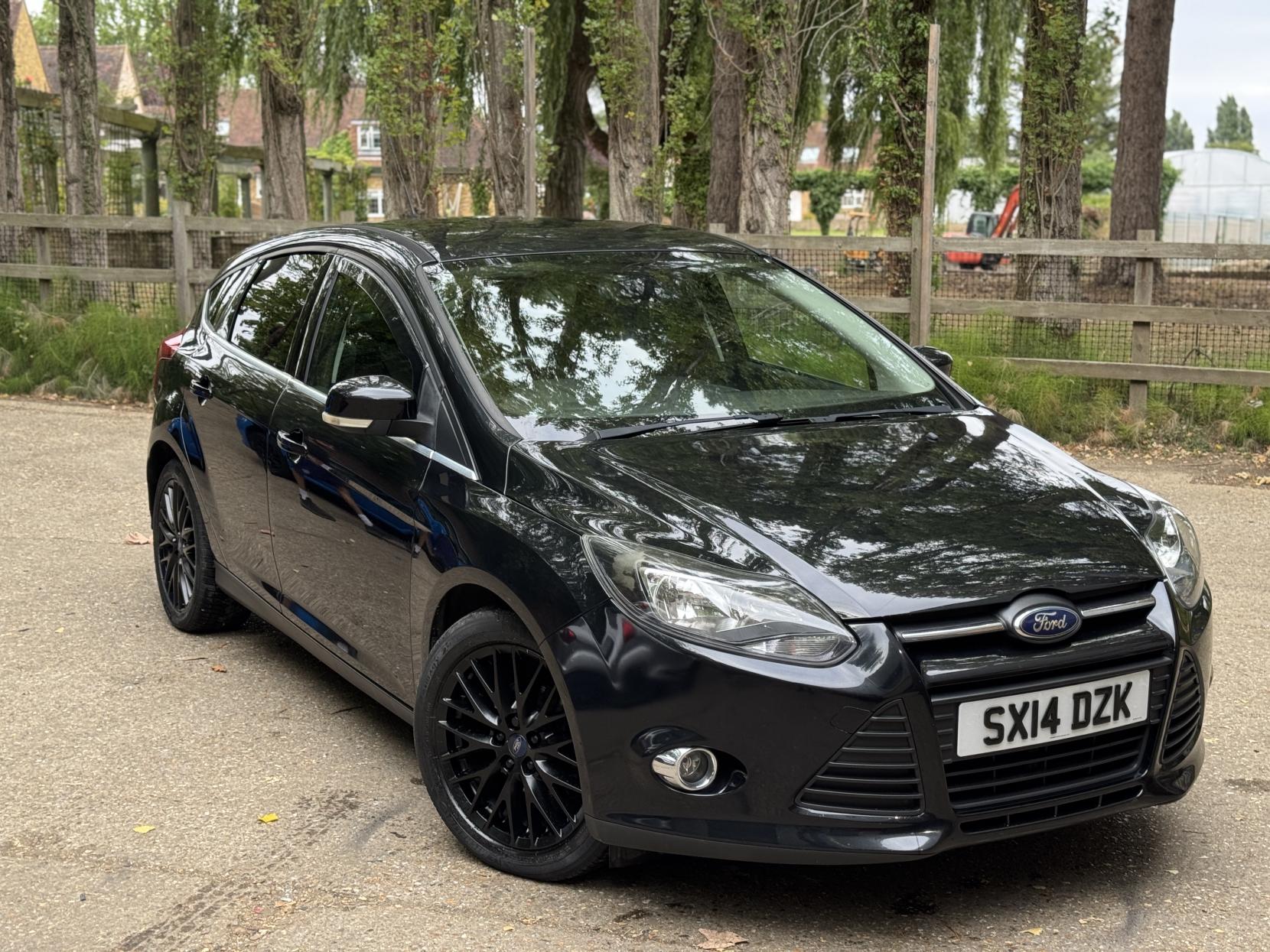 Ford Focus 1.0T EcoBoost Zetec Hatchback 5dr Petrol Manual Euro 5 (s/s) (125 ps)