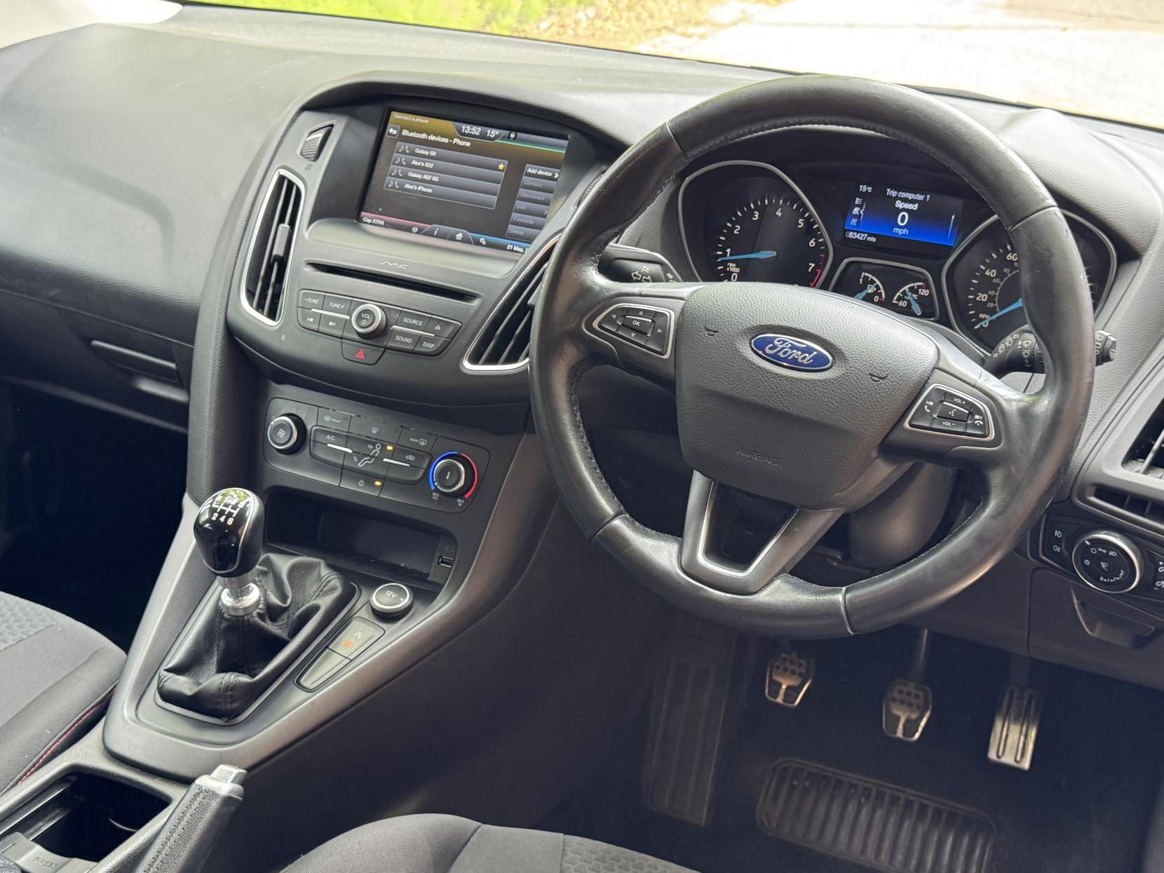 Ford Focus 1.0T EcoBoost Zetec S Hatchback 5dr Petrol Manual Euro 6 (s/s) (125 ps)